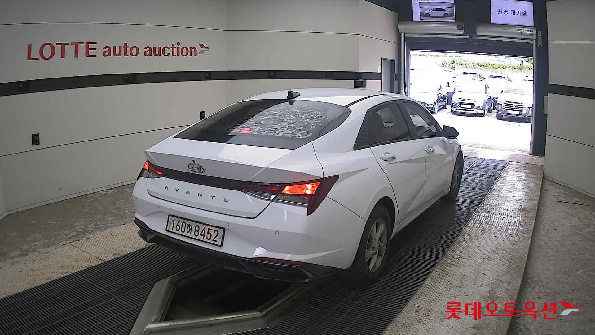 2021 - hyundai avante