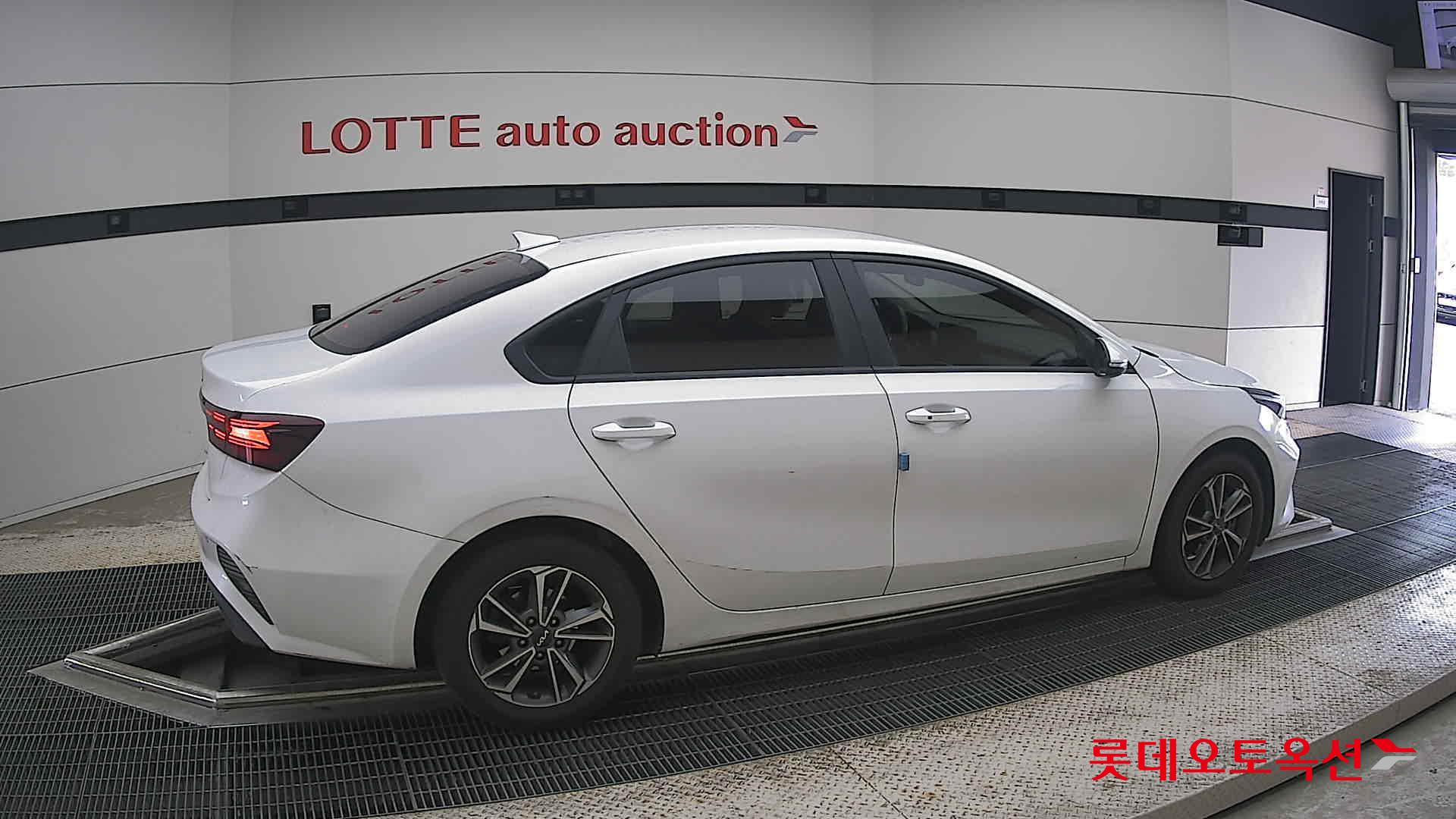 2022 - kia k3