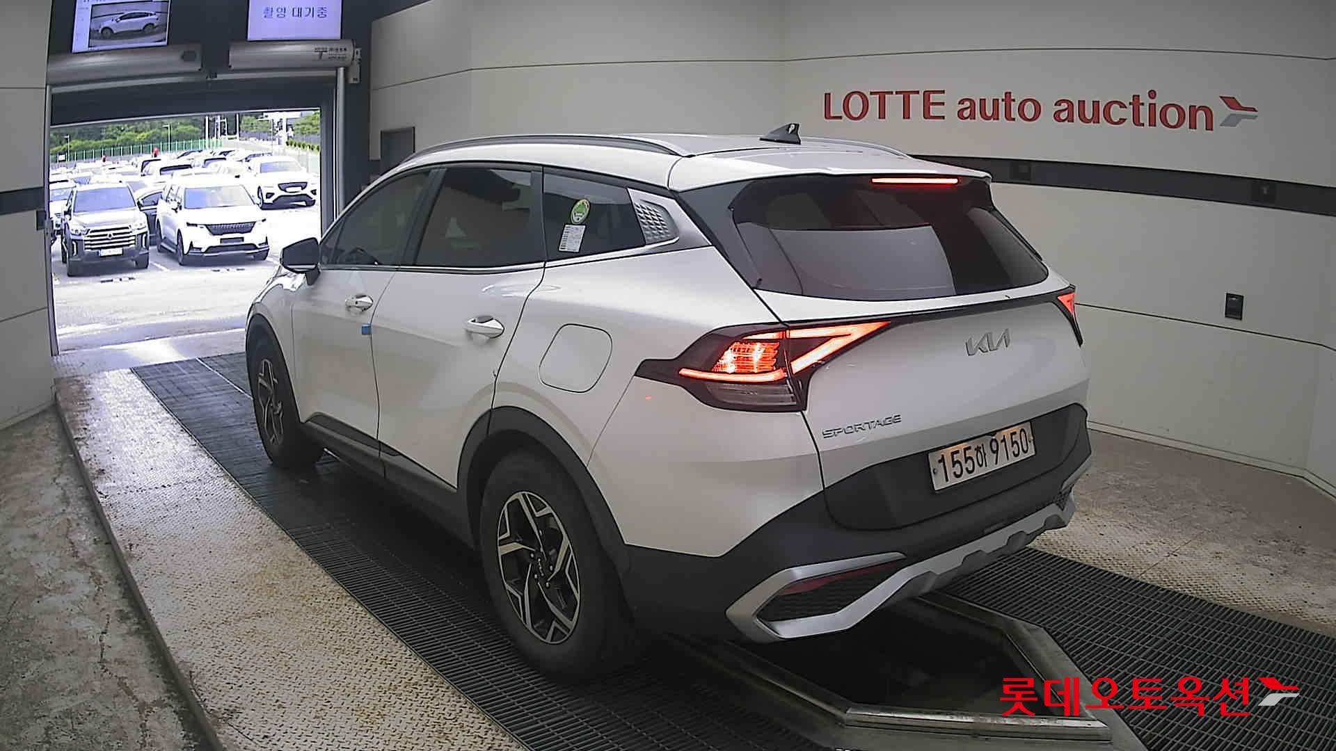 2022 - kia sportage