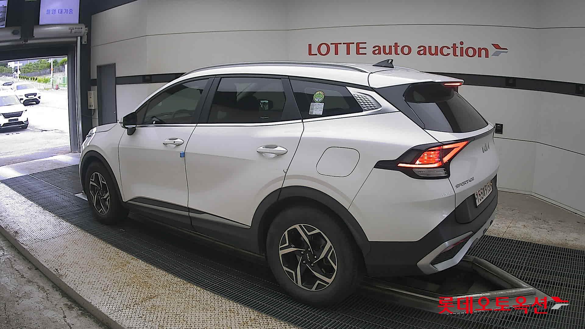 2022 - kia sportage