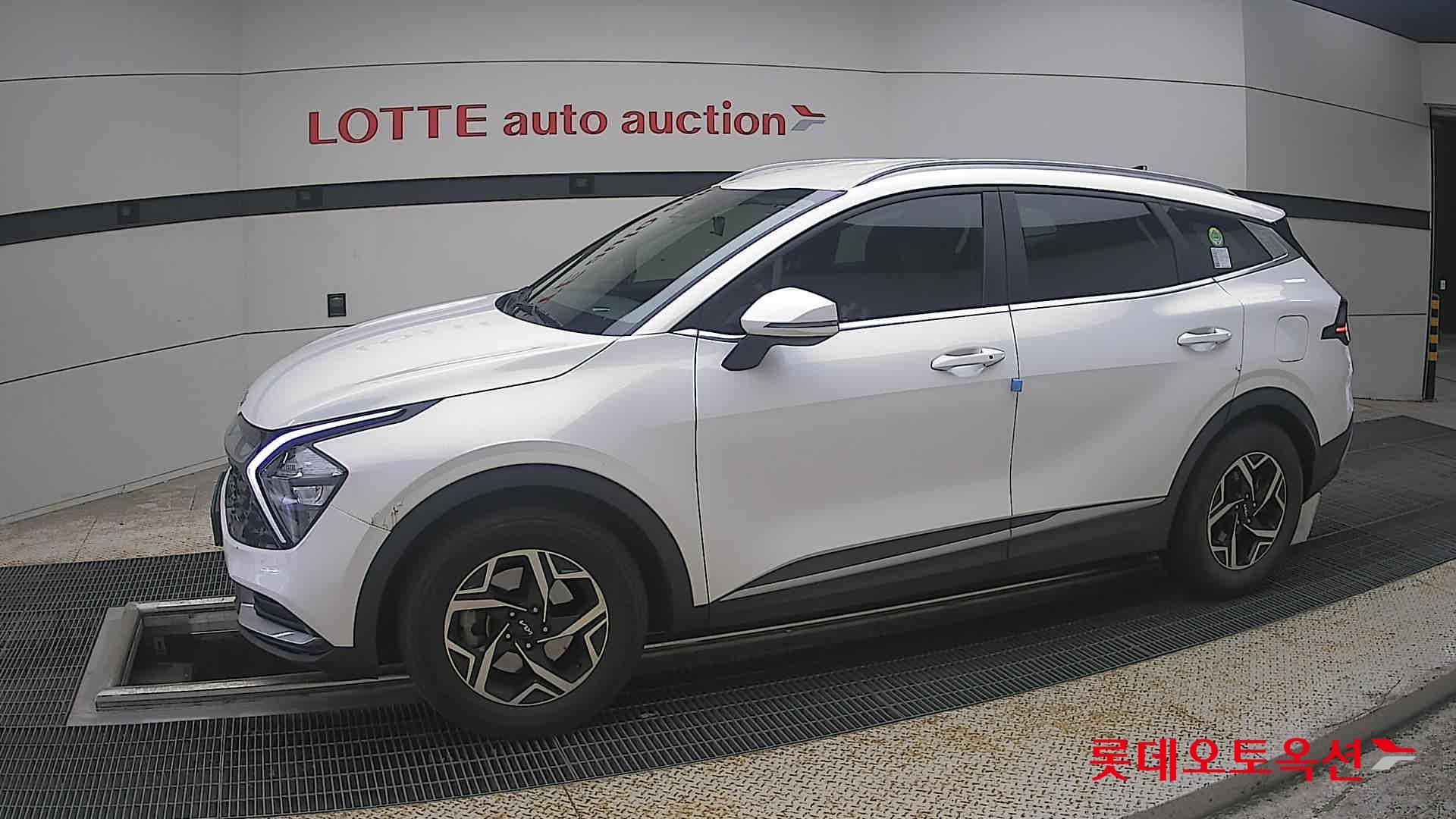 2022 - kia sportage