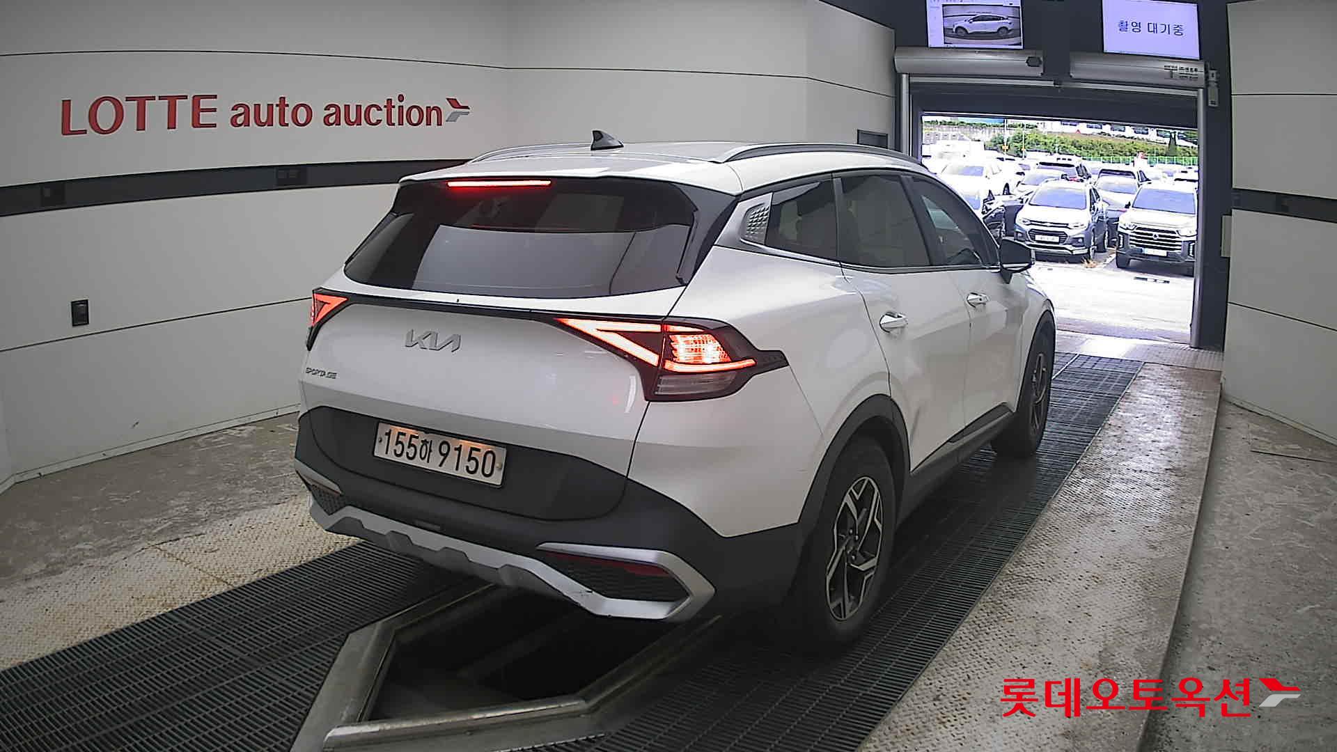 2022 - kia sportage