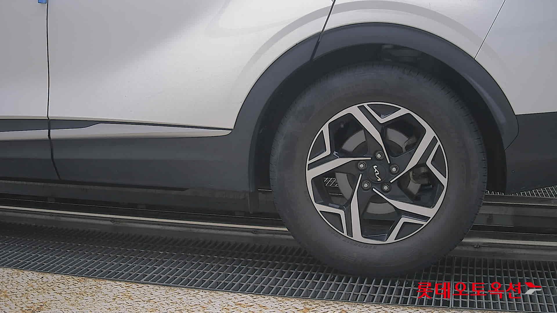 2022 - kia sportage