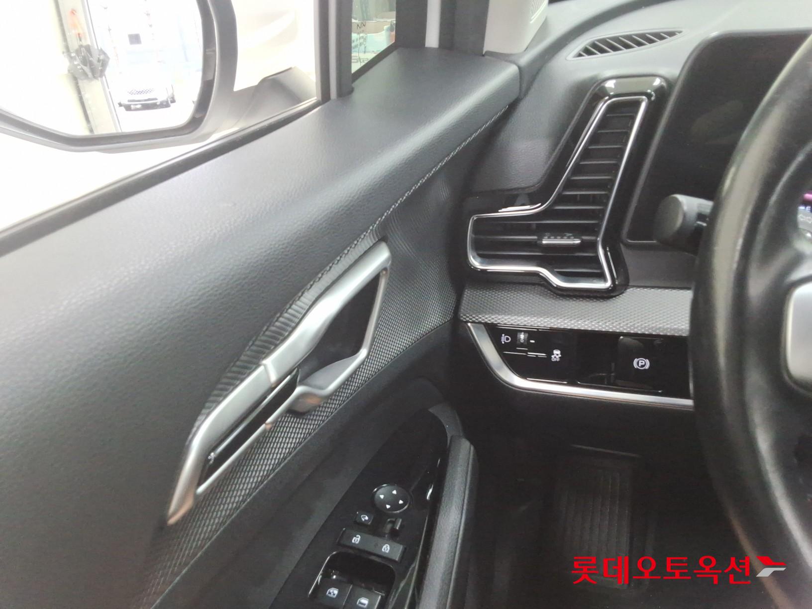 2022 - kia sportage
