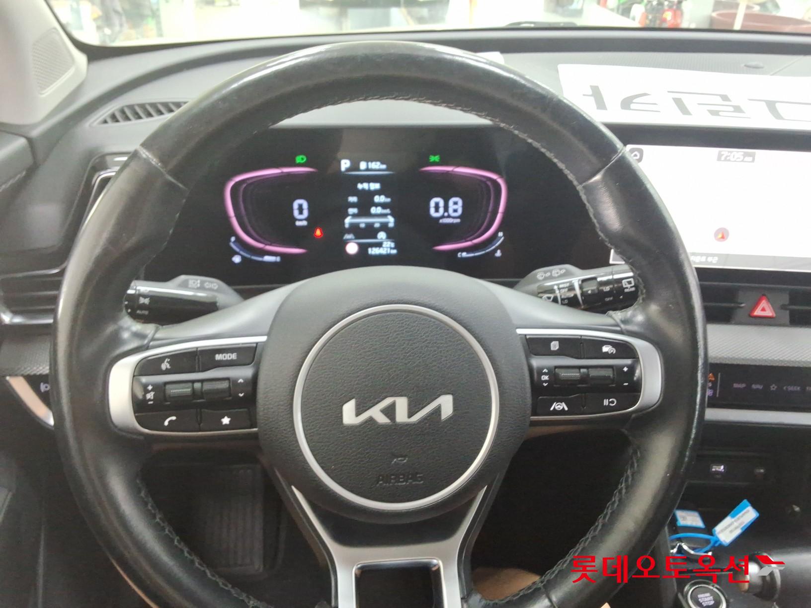 2022 - kia sportage