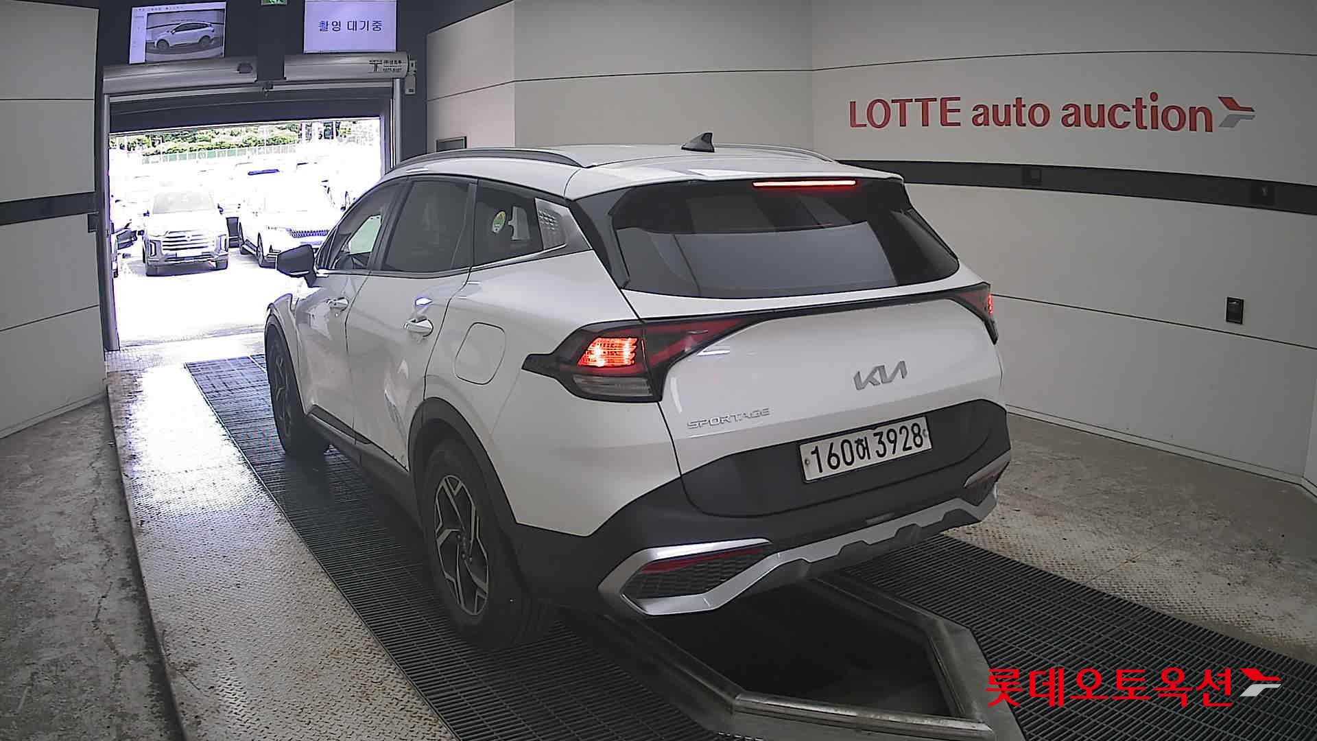 2022 - kia sportage