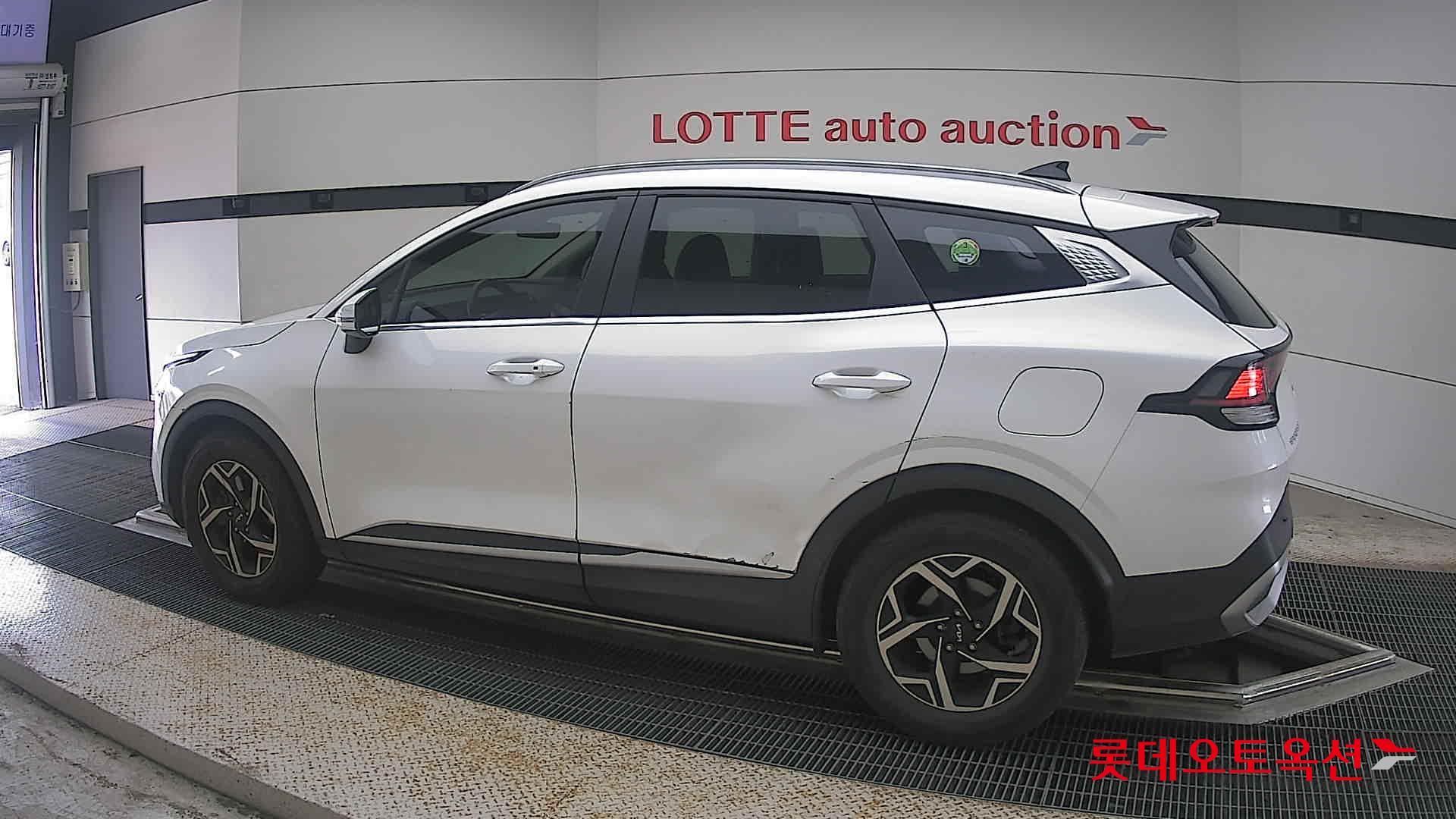 2022 - kia sportage