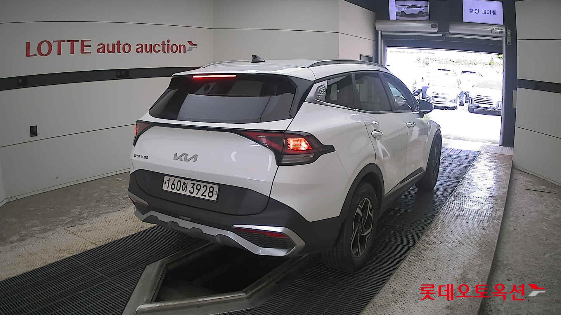 2022 - kia sportage
