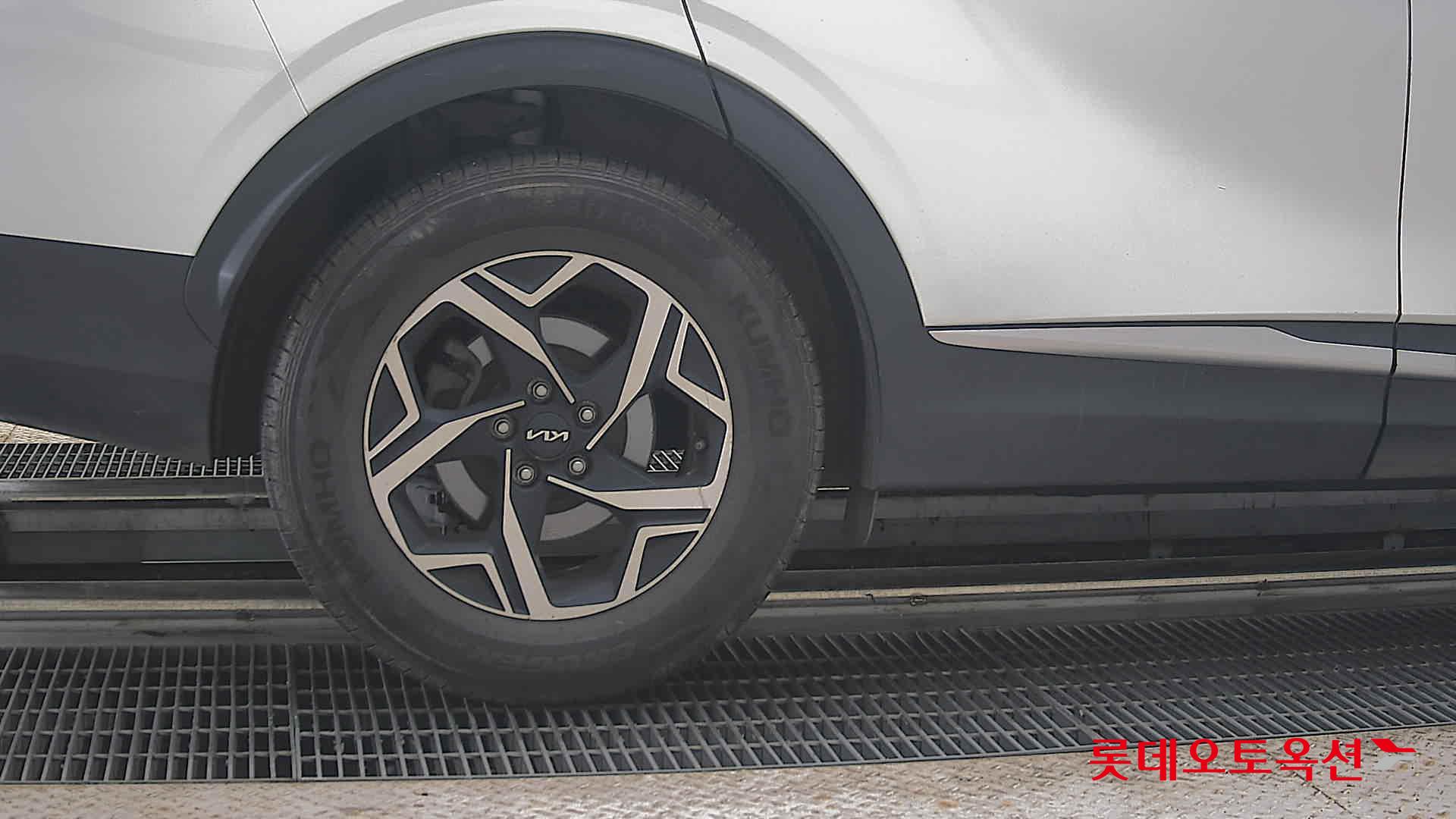 2022 - kia sportage