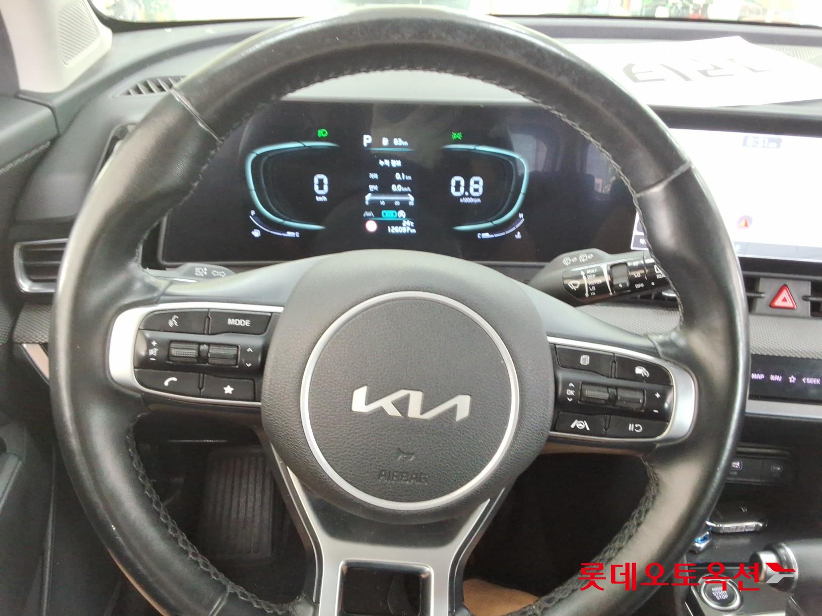 2022 - kia sportage