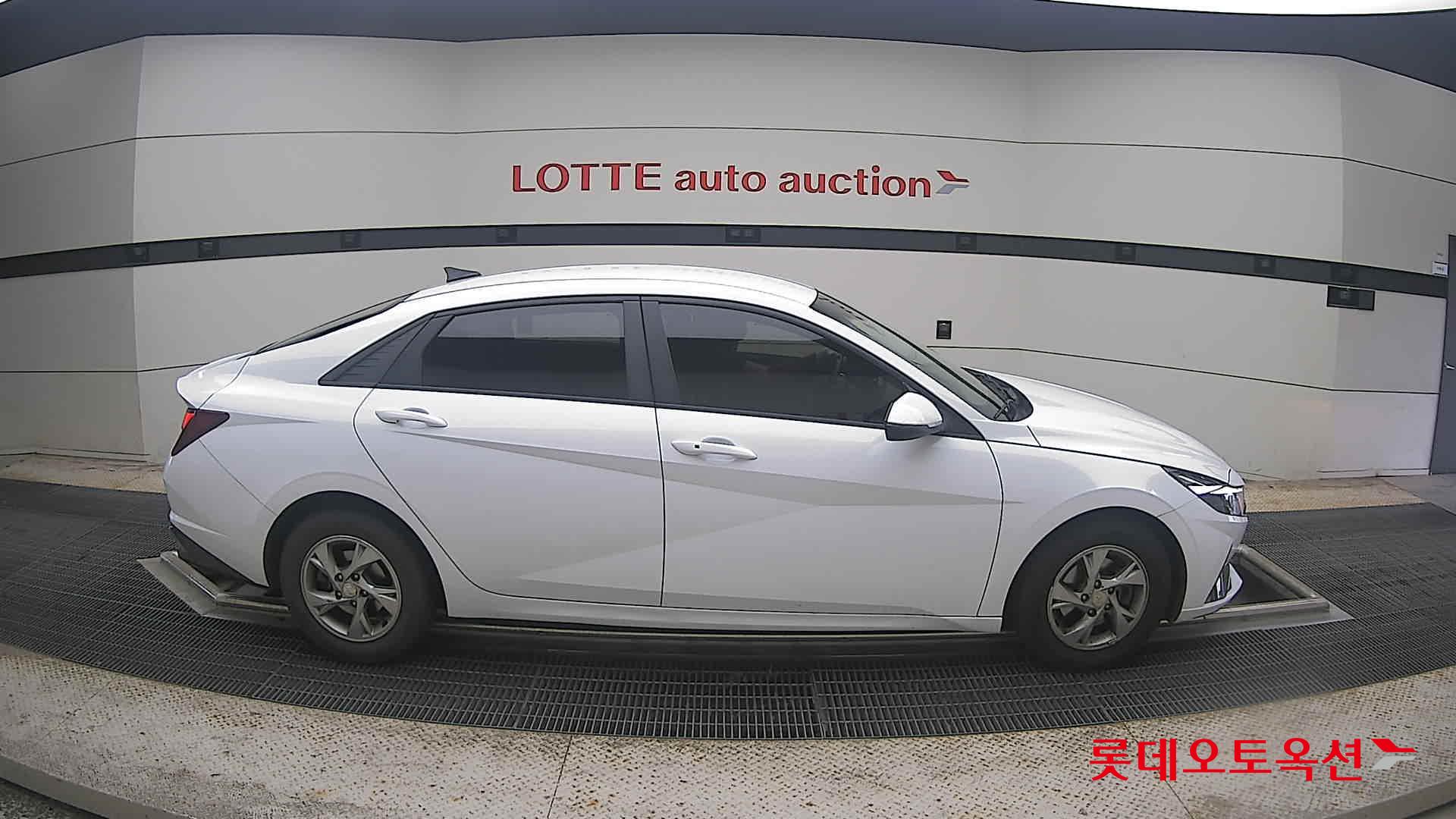 2021 - hyundai avante