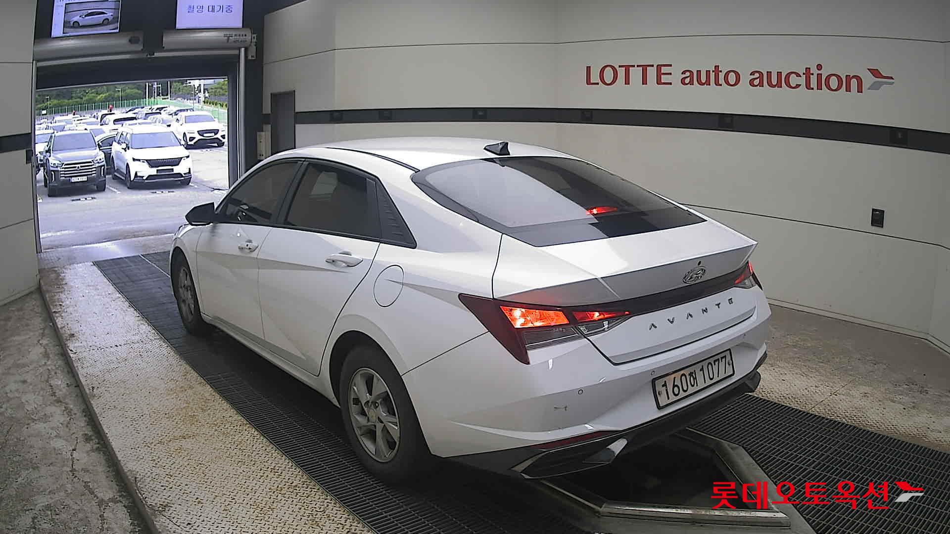 2021 - hyundai avante