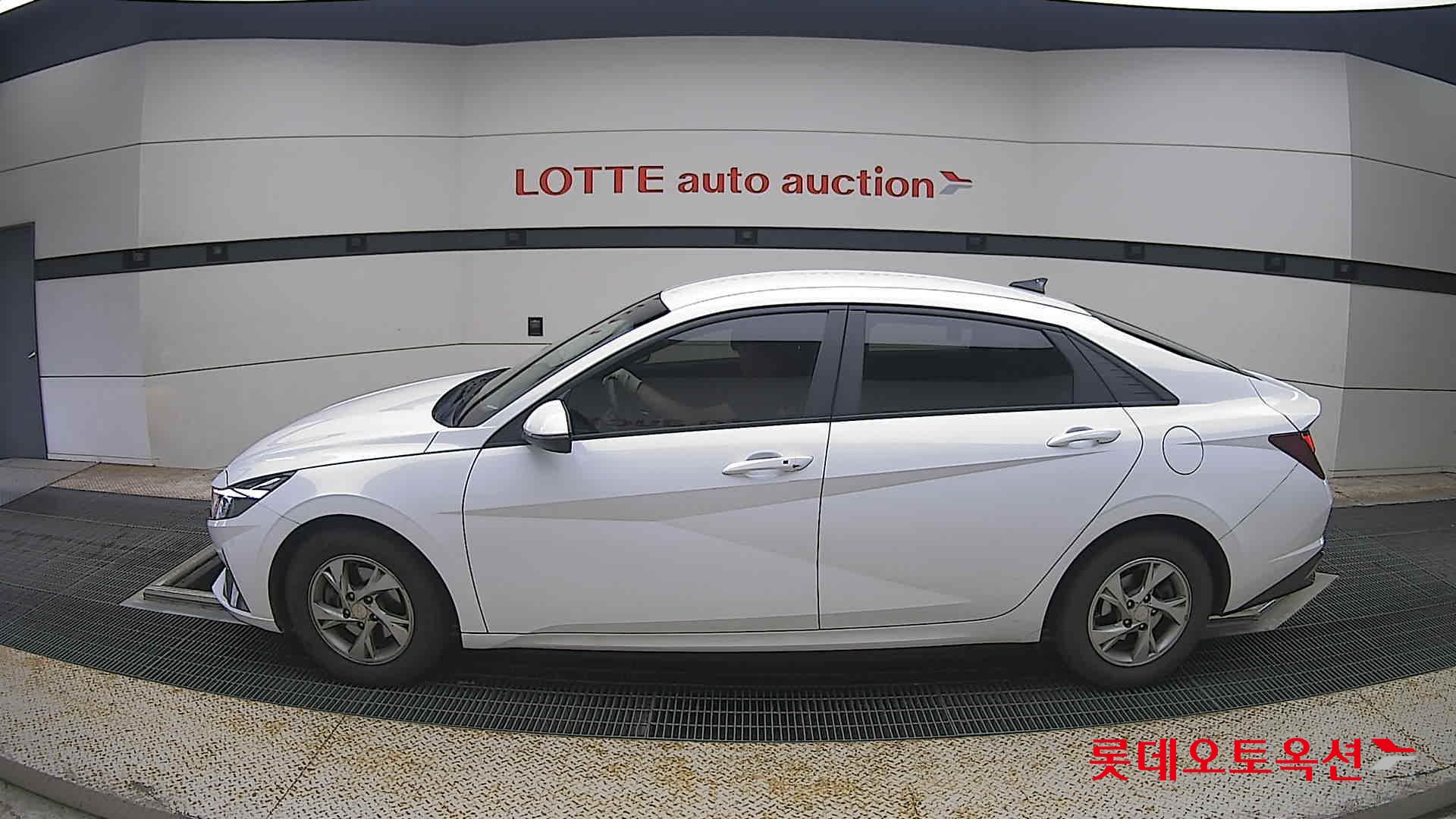 2021 - hyundai avante