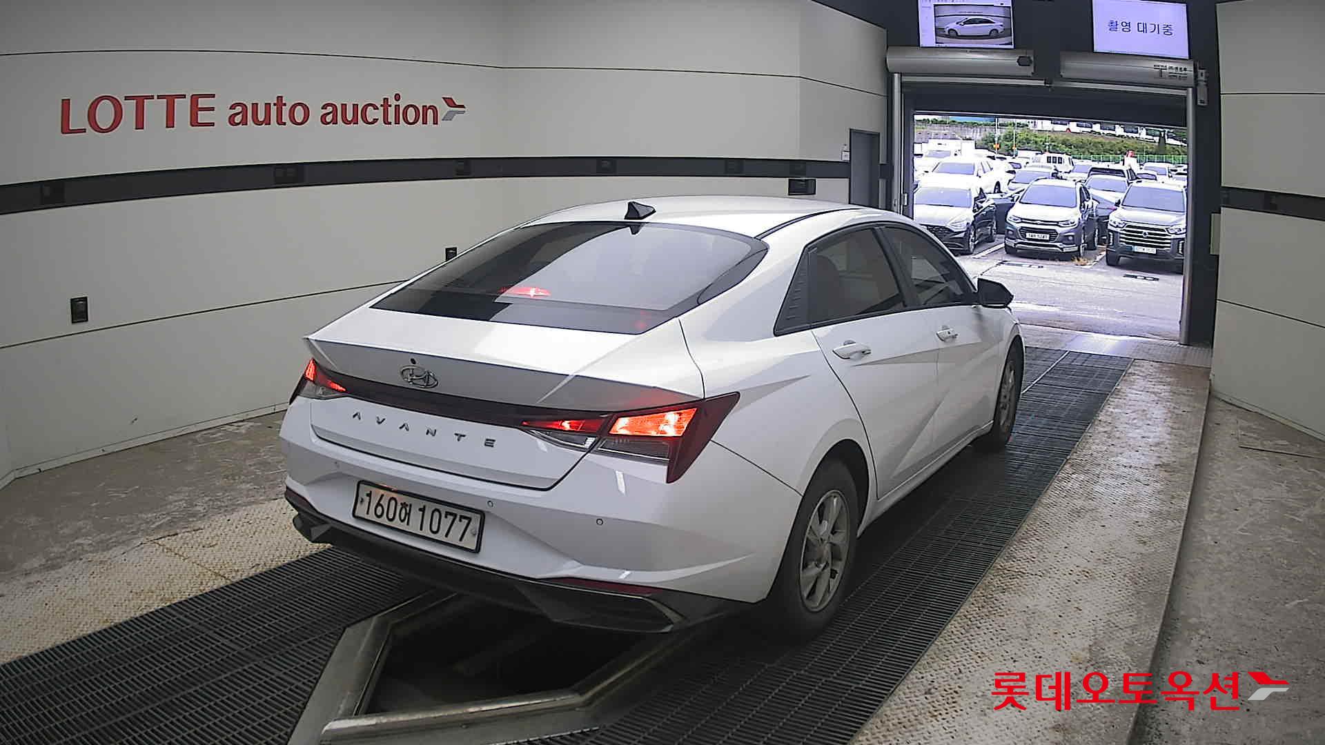 2021 - hyundai avante