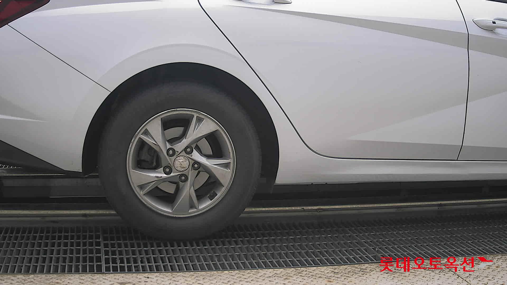 2021 - hyundai avante