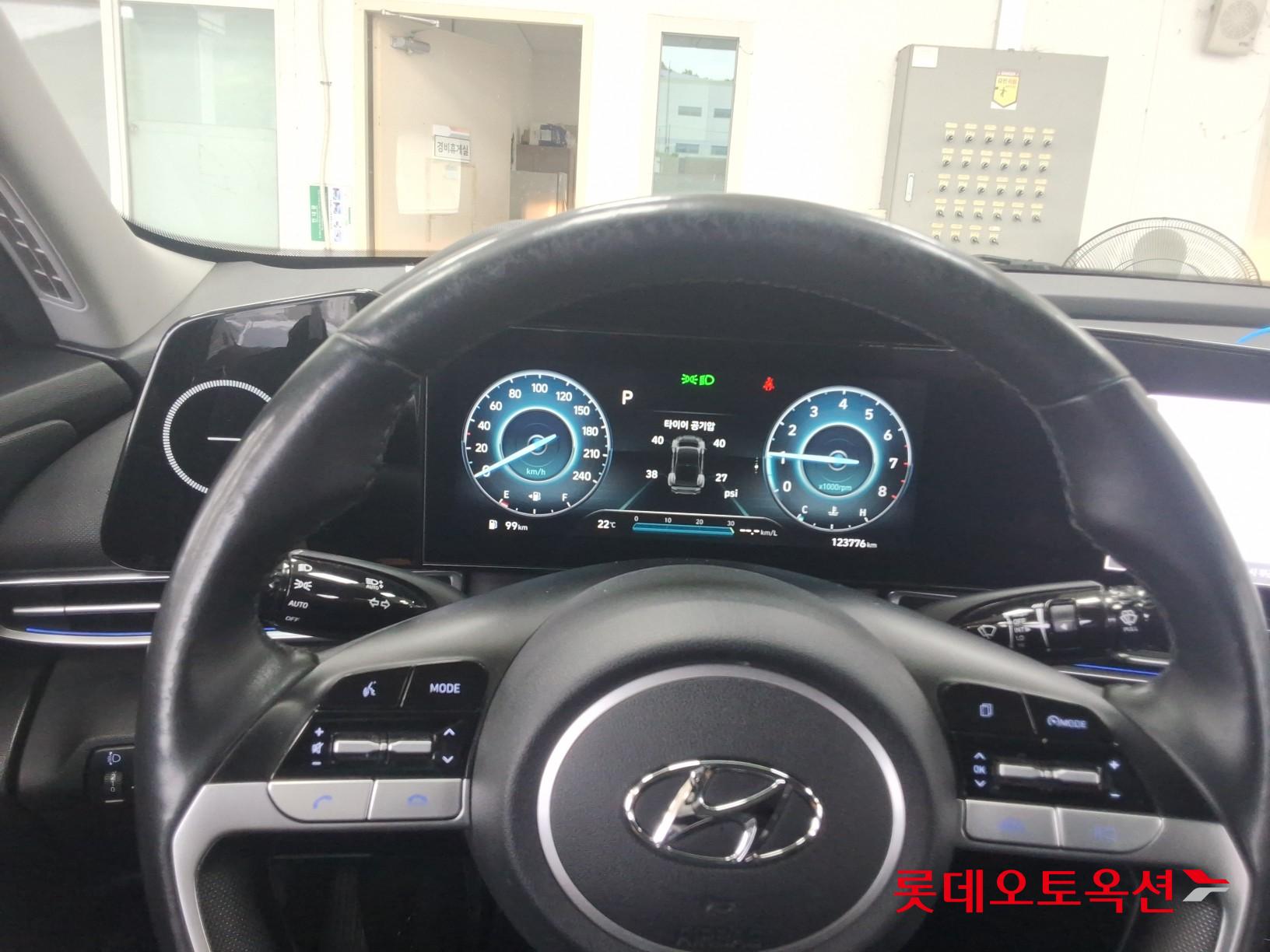 2021 - hyundai avante