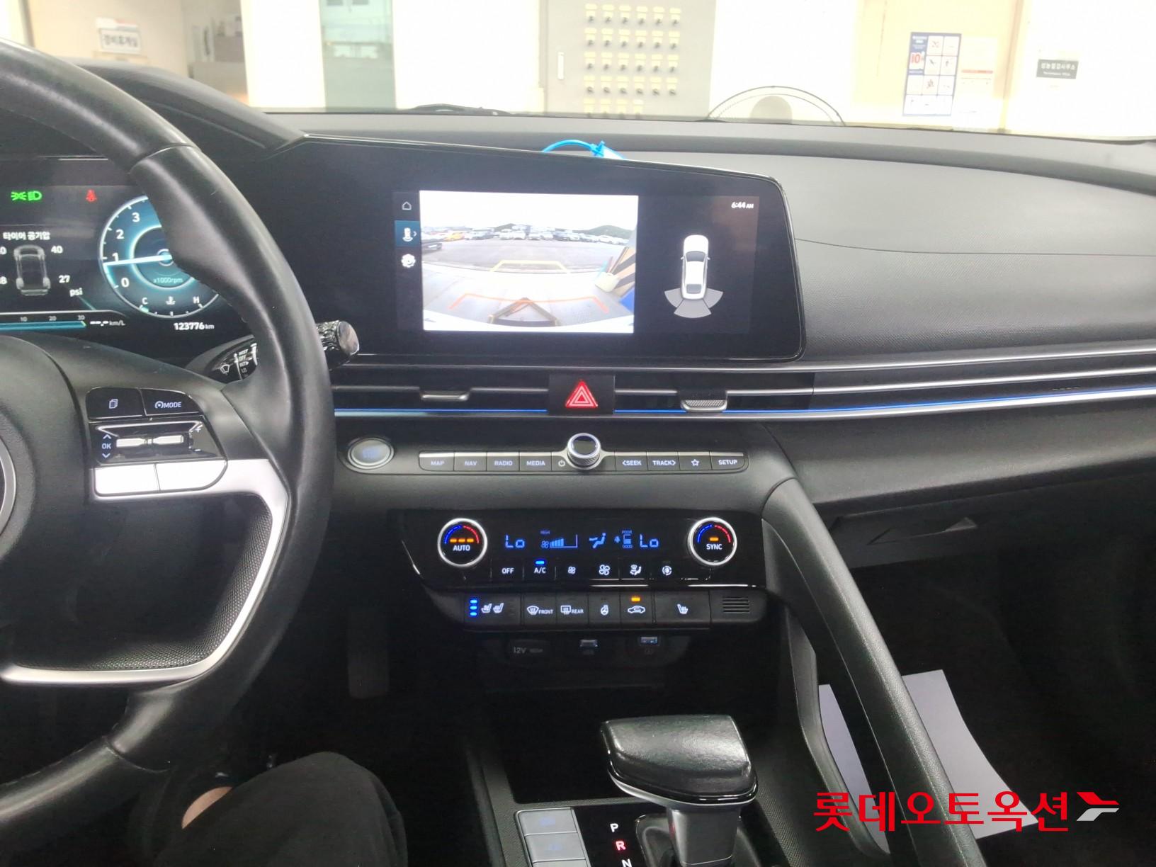 2021 - hyundai avante
