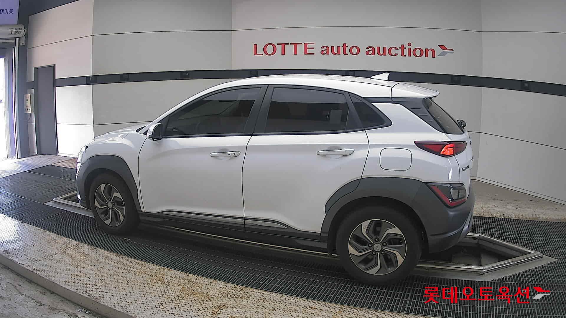 2022 - hyundai kona