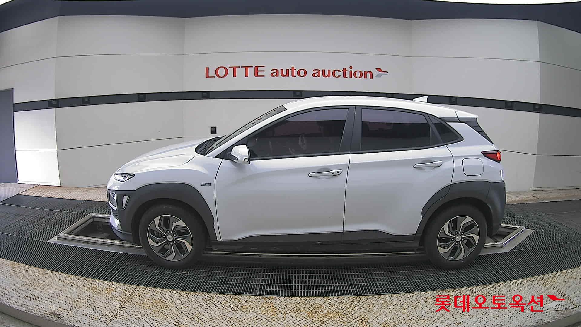 2020 - hyundai kona