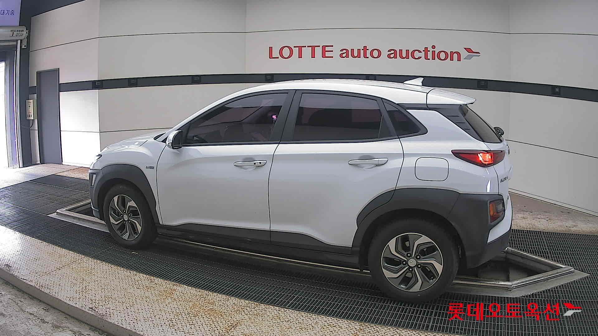 2020 - hyundai kona