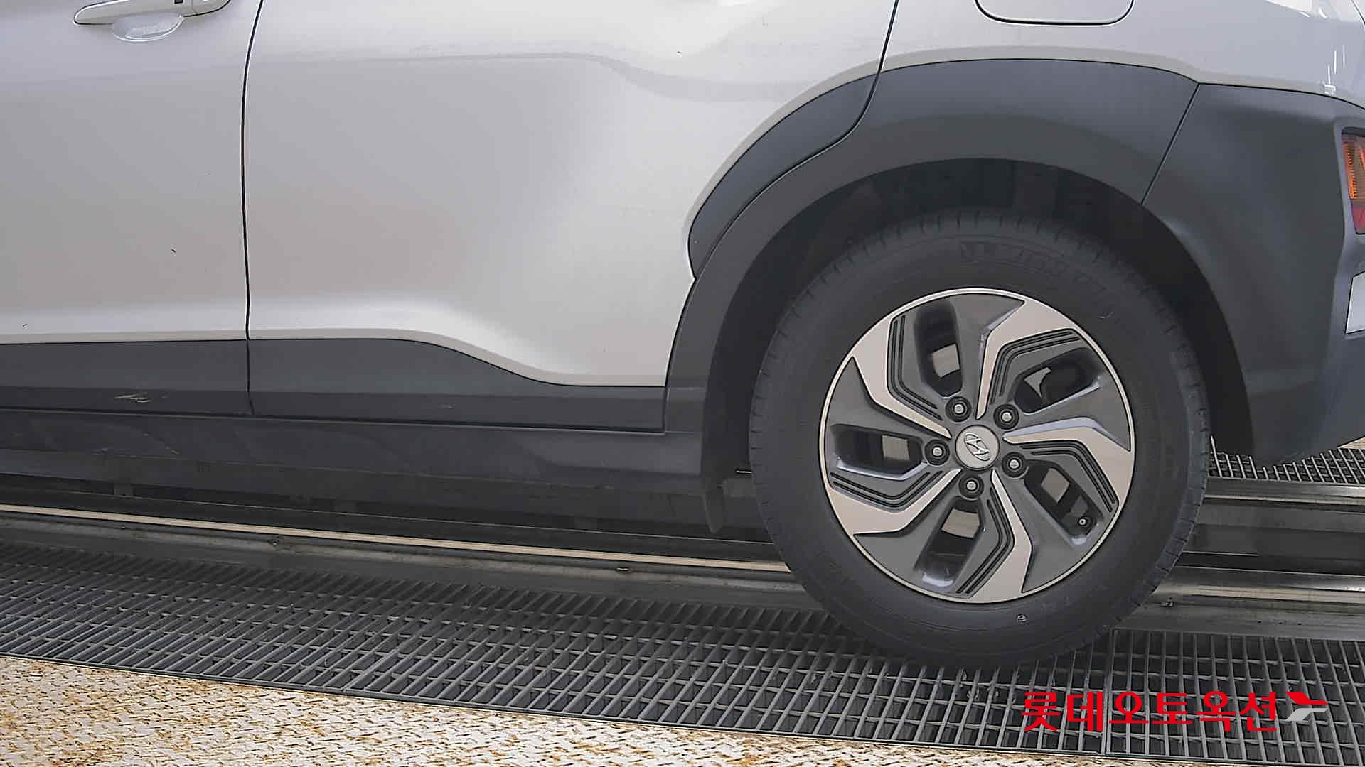 2020 - hyundai kona