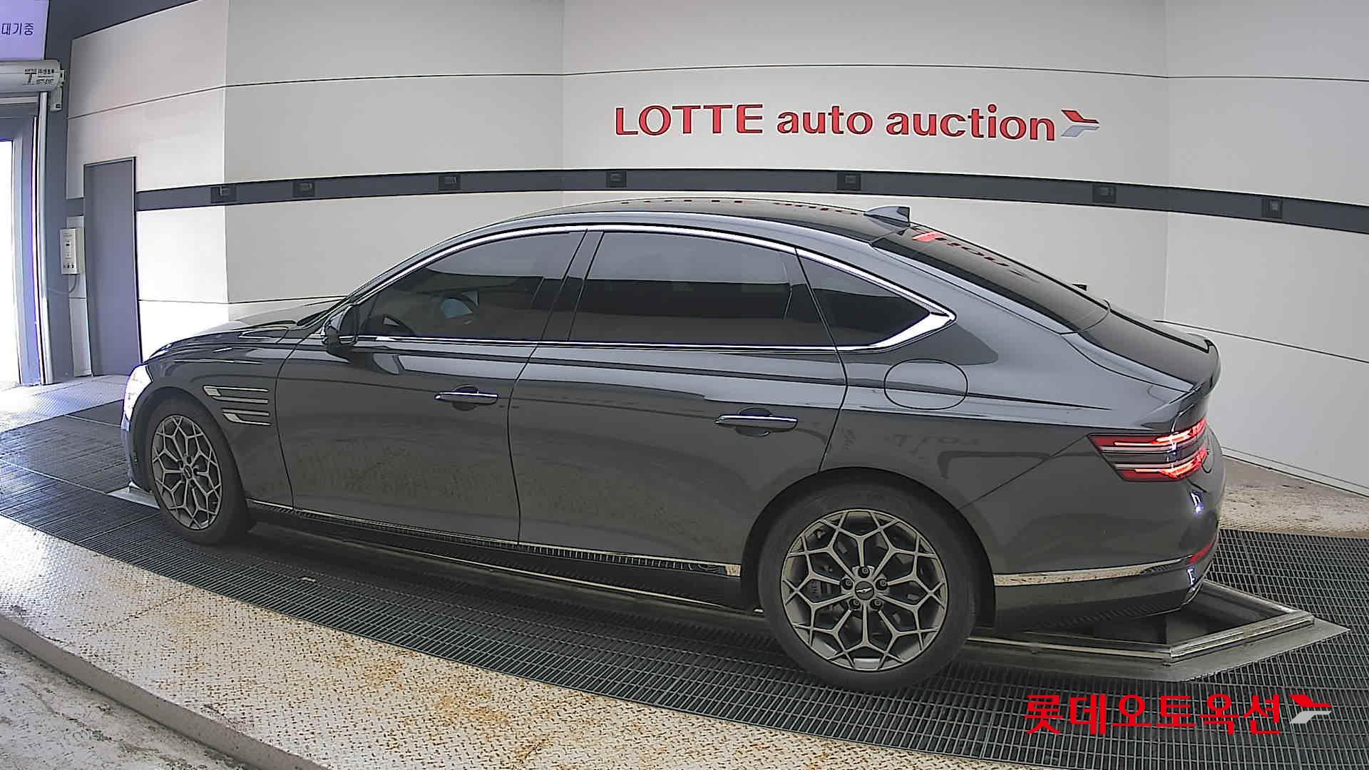 2024 - genesis g80