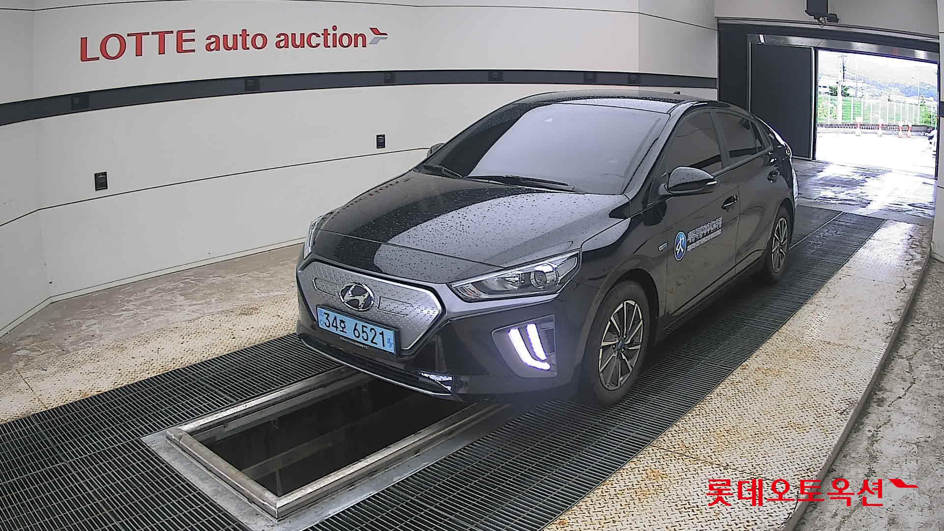 2020 - hyundai ioniq