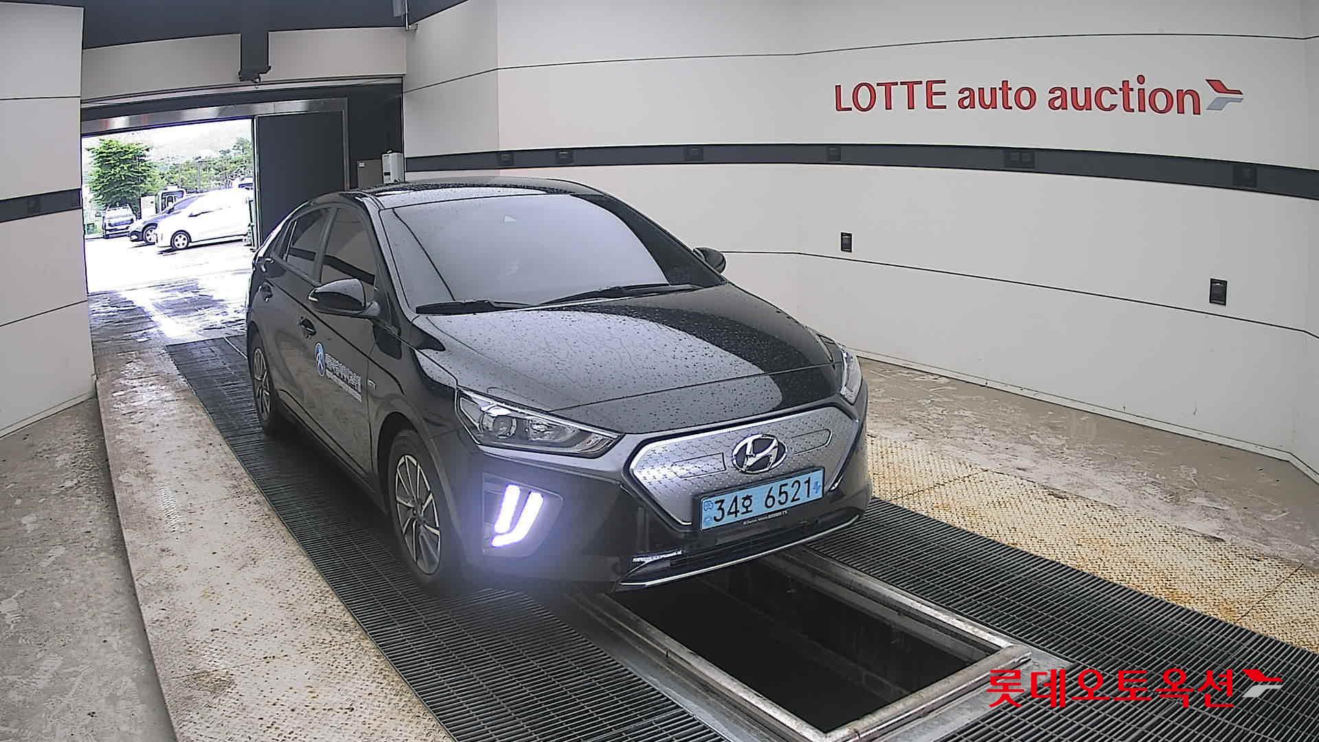 2020 - hyundai ioniq