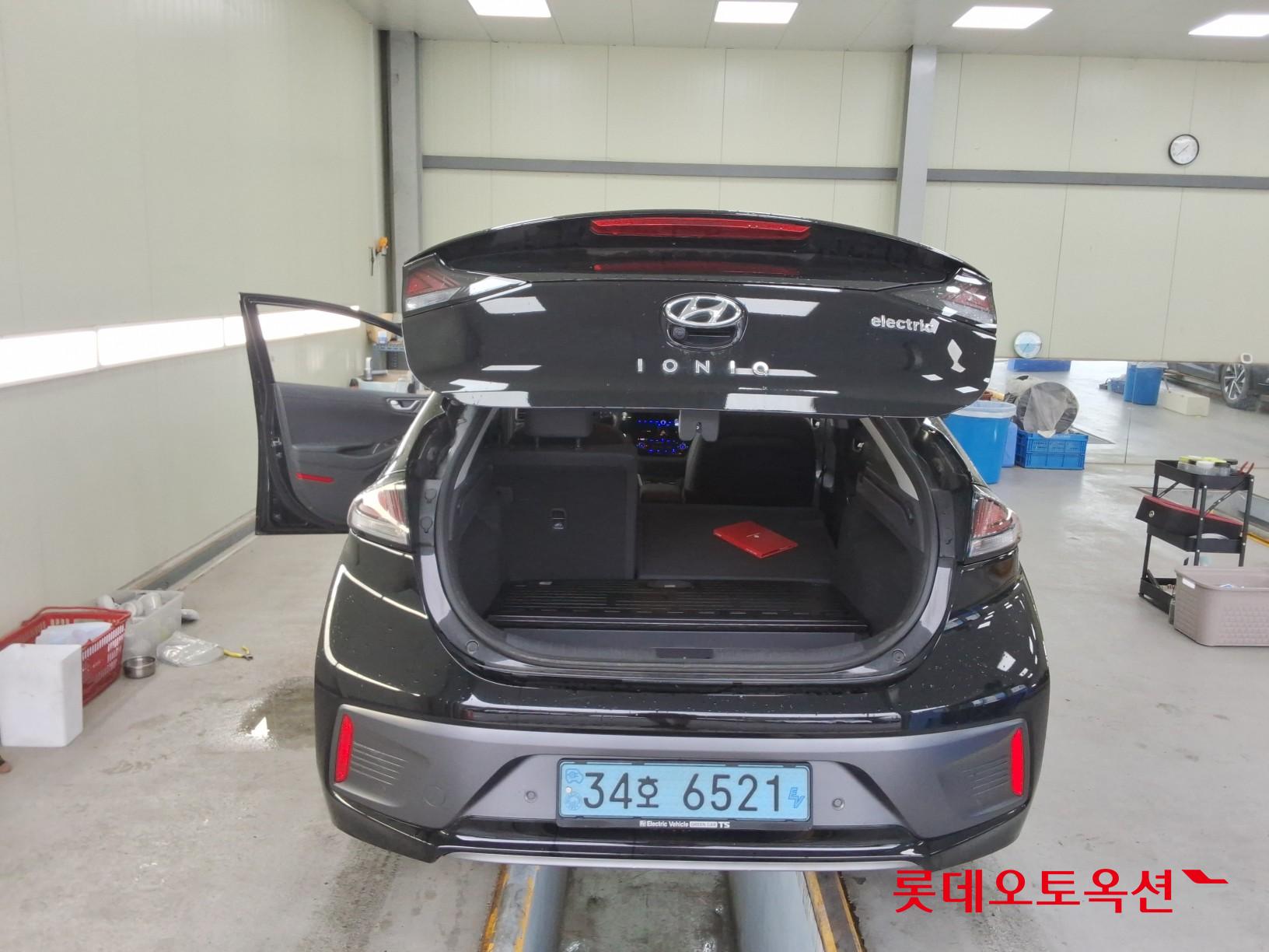 2020 - hyundai ioniq