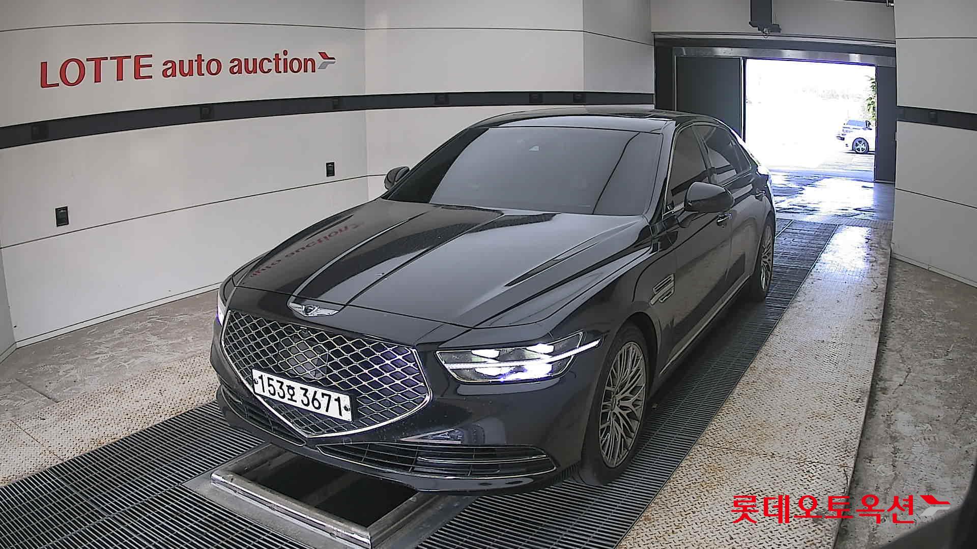 2021 - genesis g90