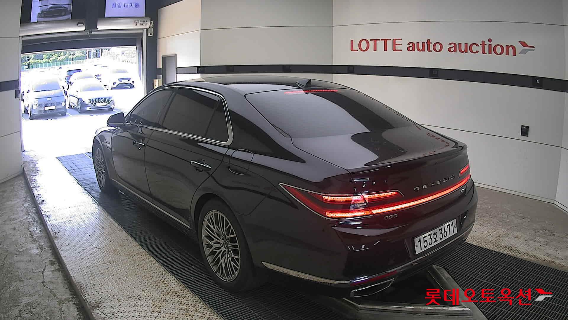 2021 - genesis g90