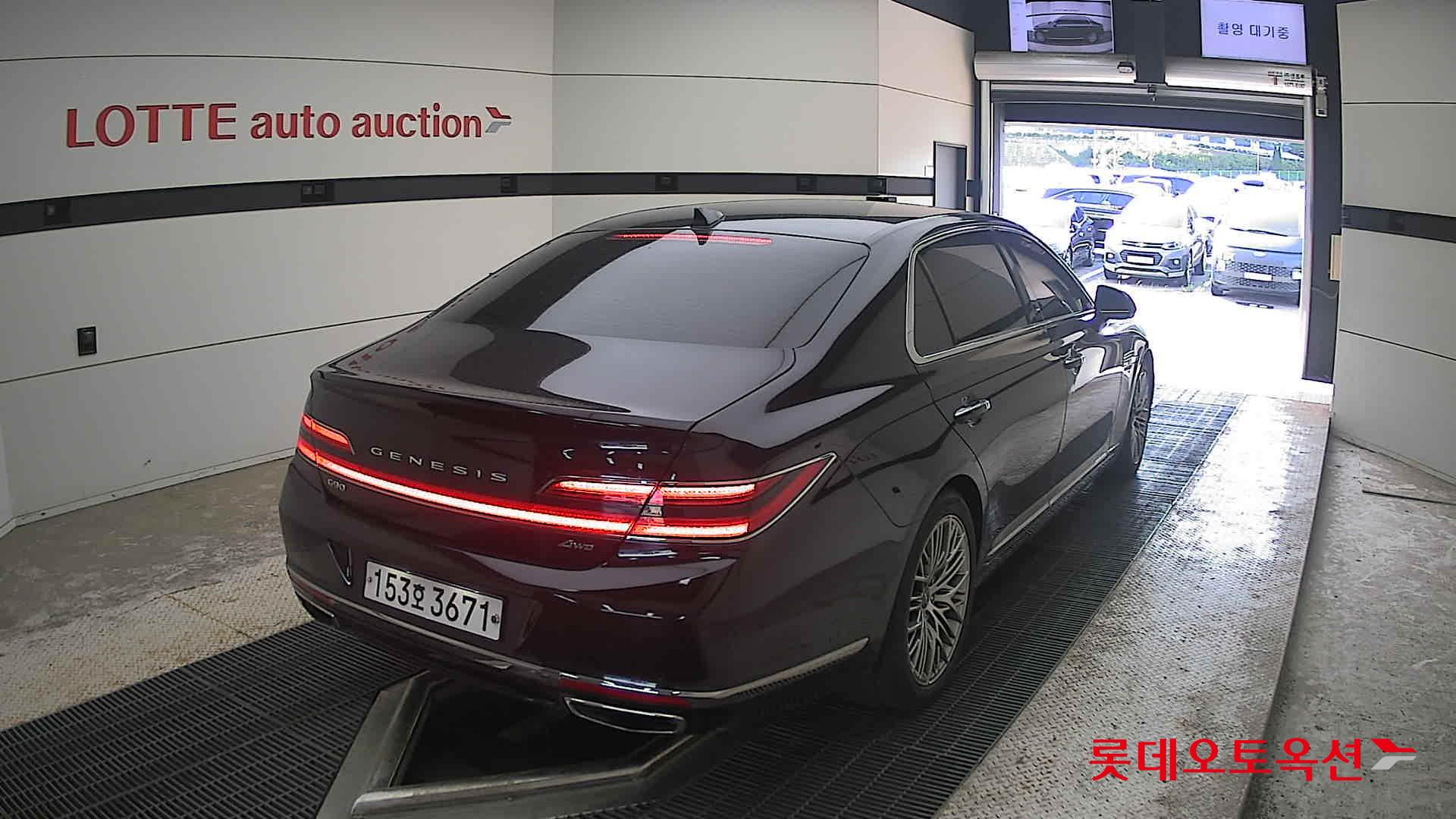 2021 - genesis g90
