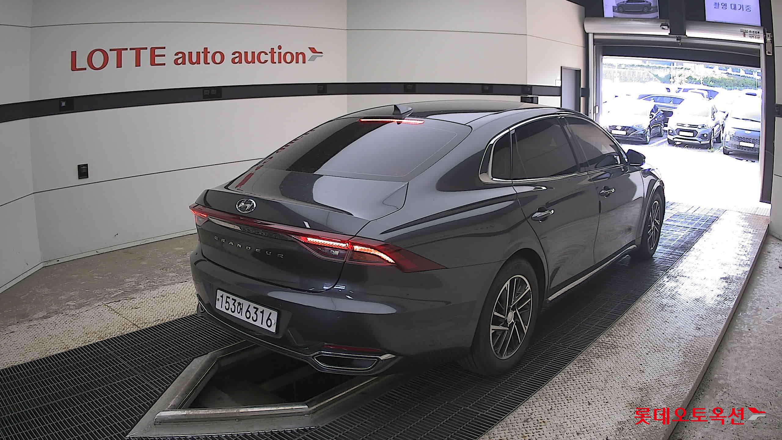 2021 - hyundai grandeur
