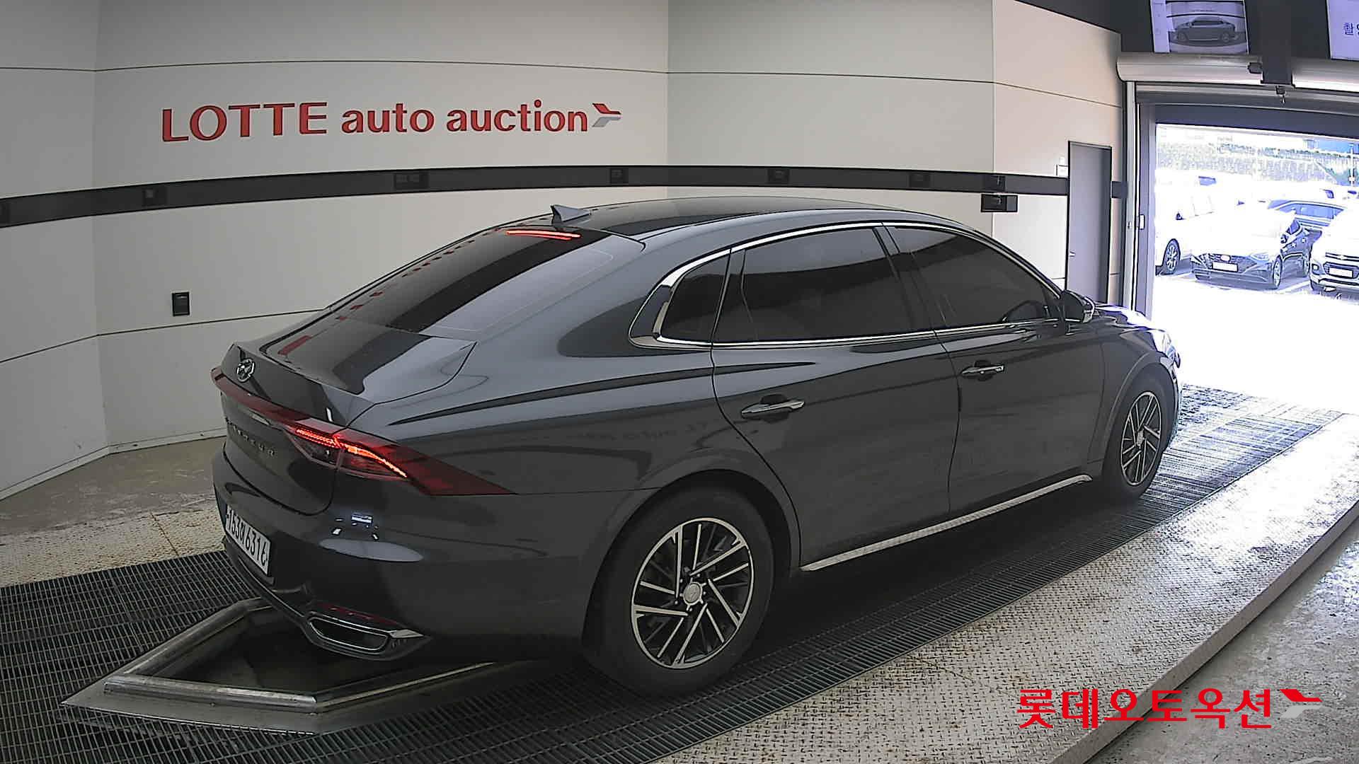 2021 - hyundai grandeur
