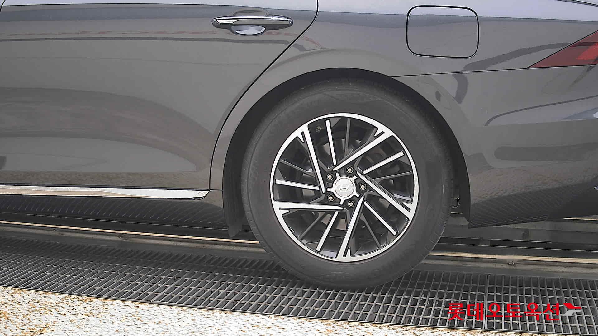 2021 - hyundai grandeur