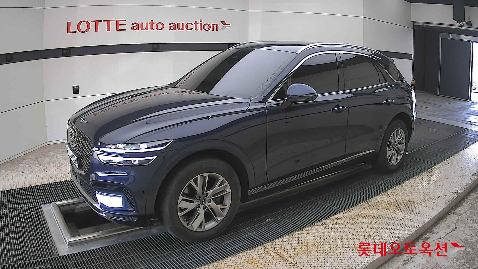 2021 - genesis gv70