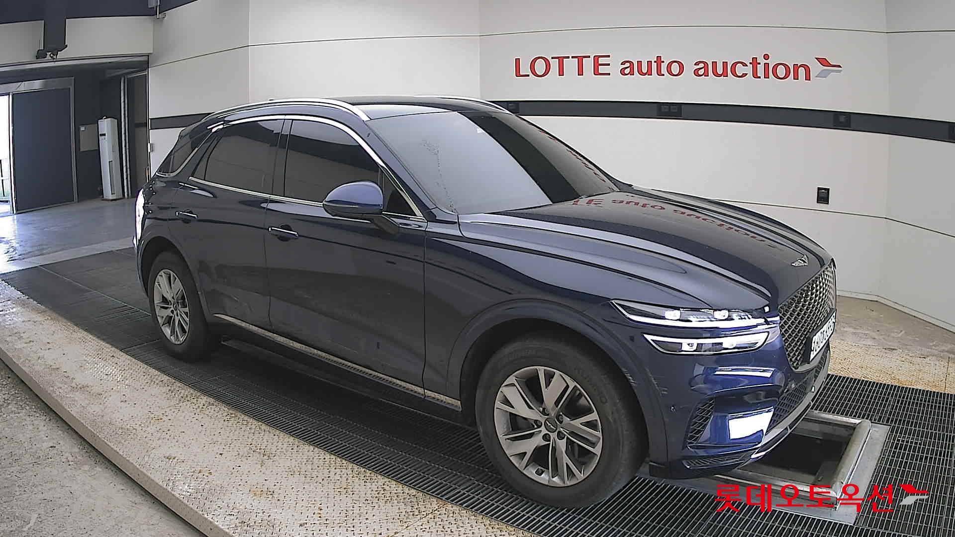 2021 - genesis gv70