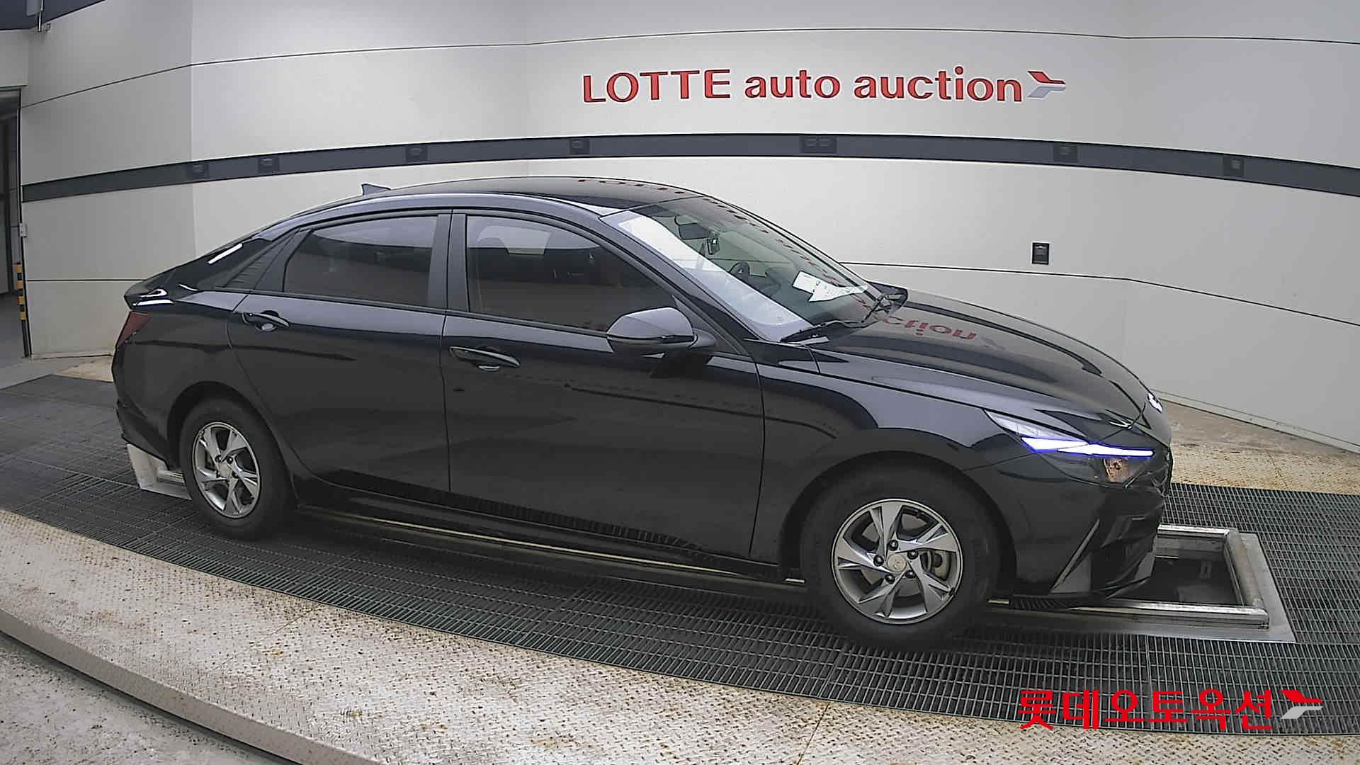2021 - hyundai avante