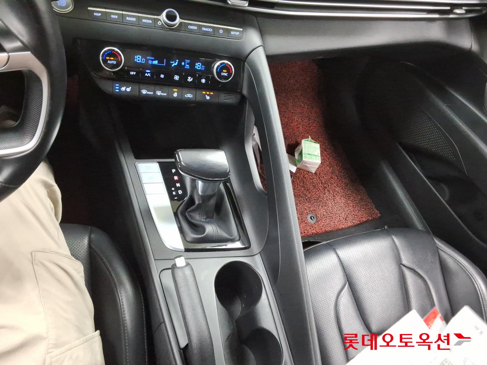 2021 - hyundai avante