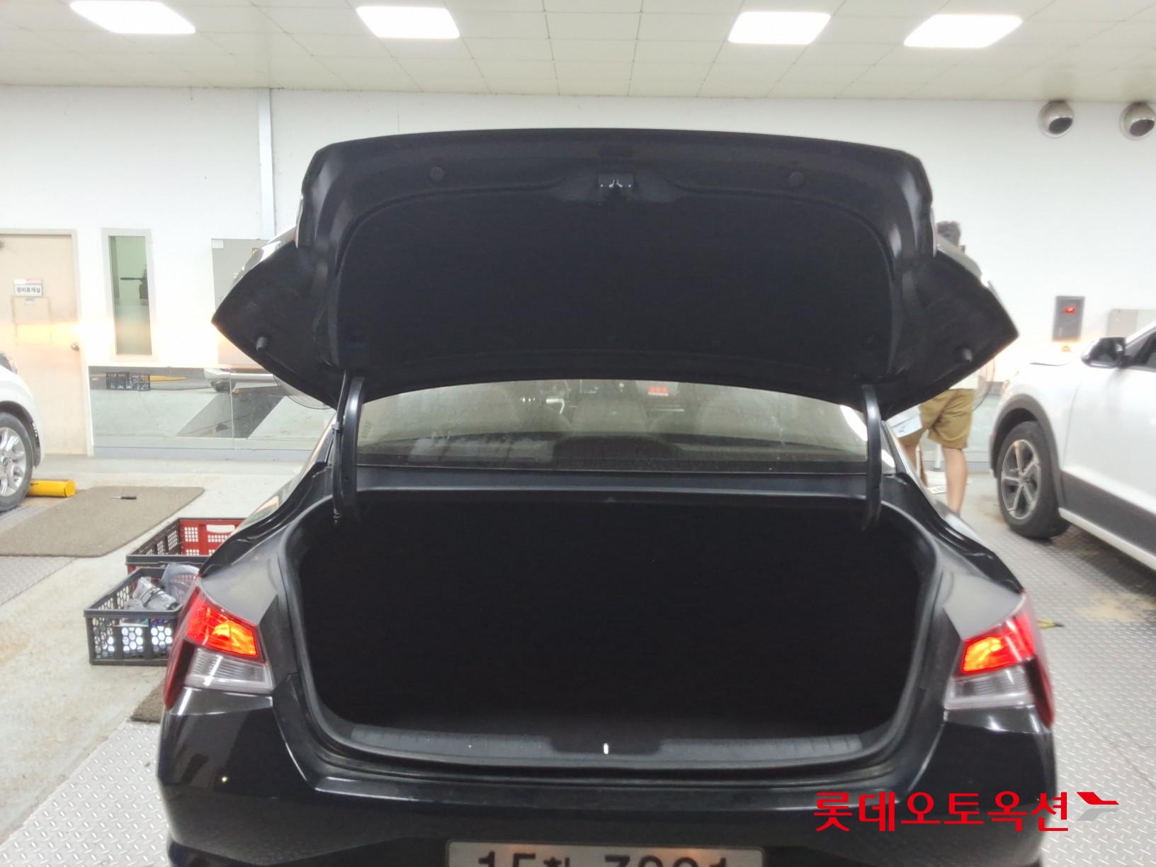 2021 - hyundai avante