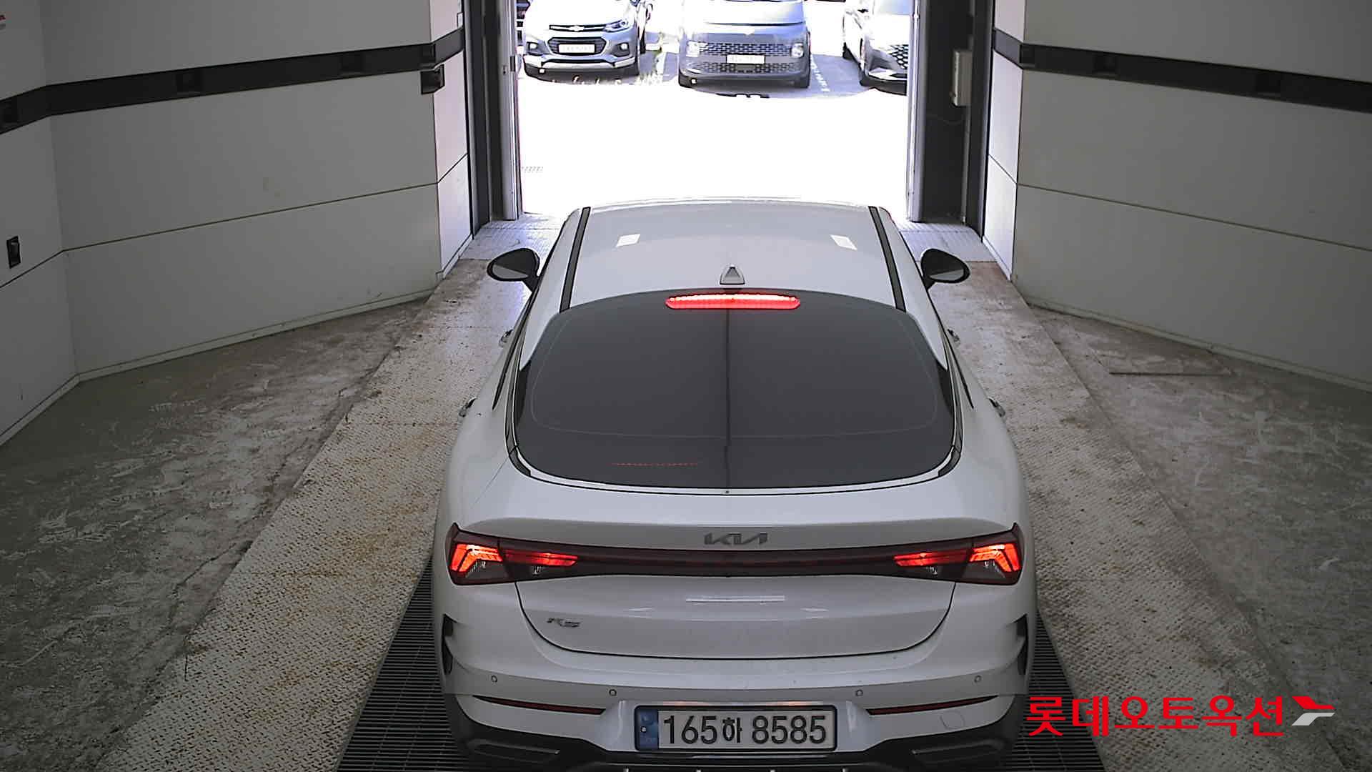 2022 - kia k5