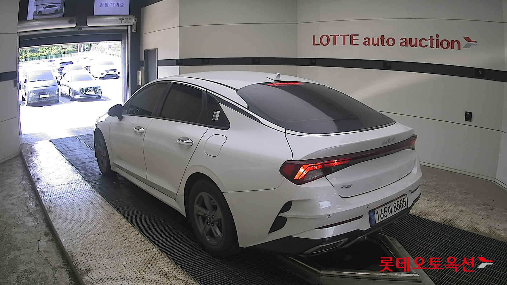 2022 - kia k5