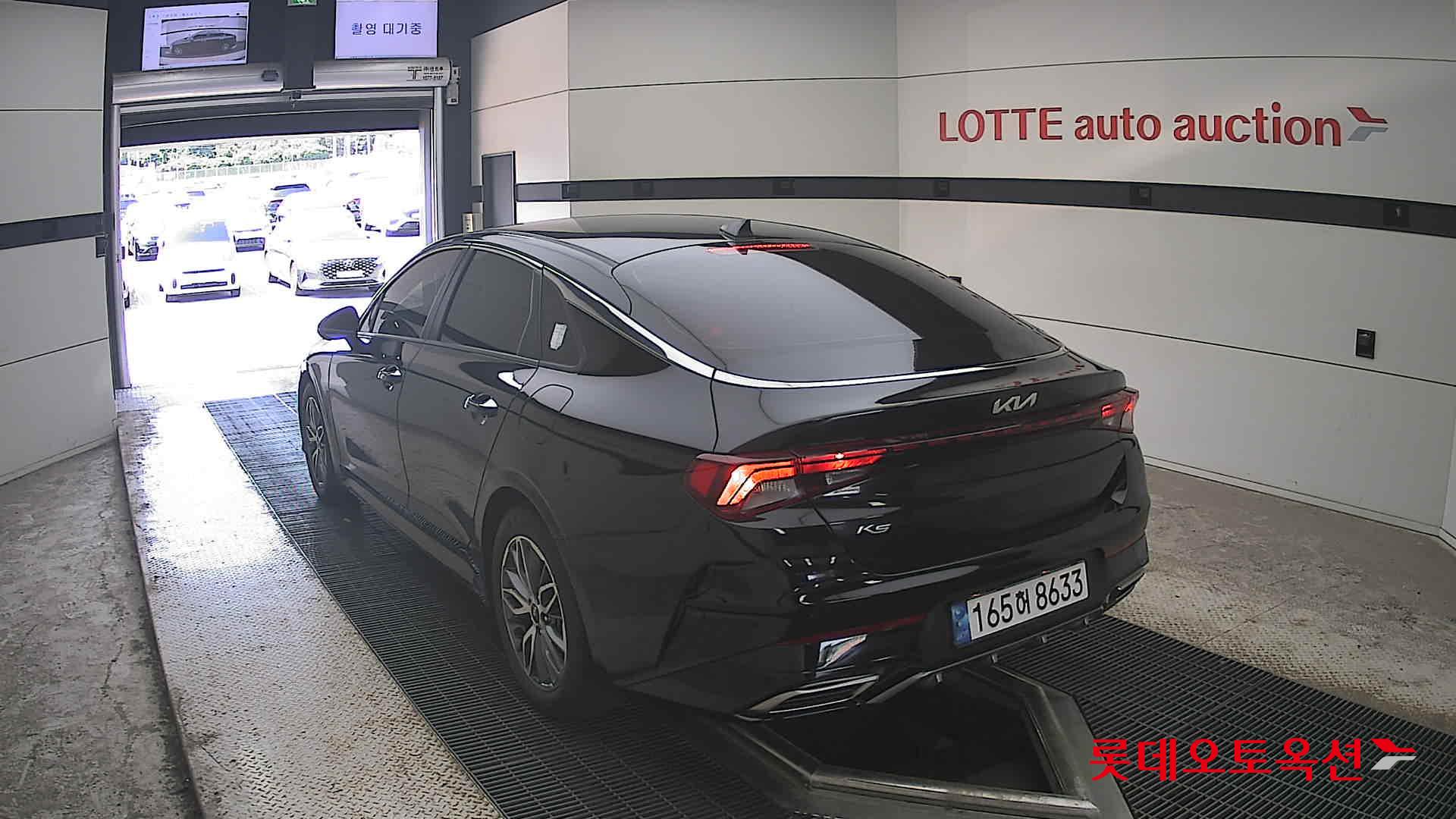 2022 - kia k5