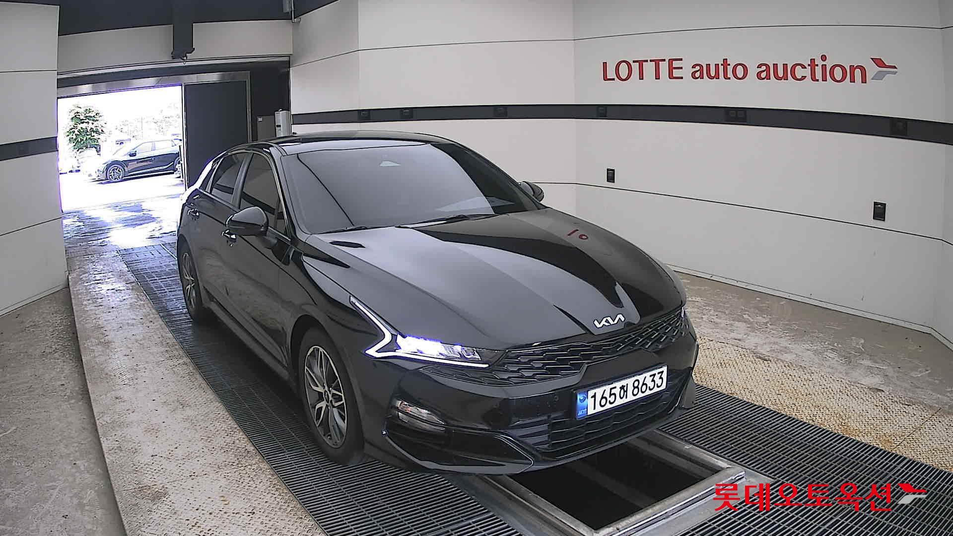 2022 - kia k5