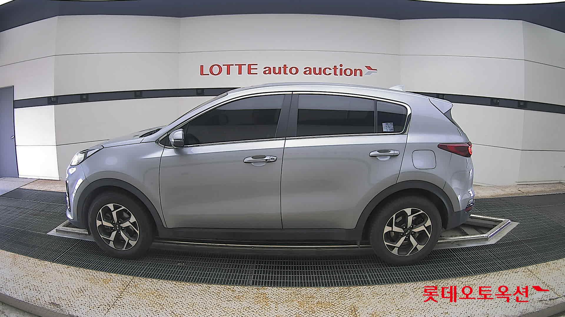 2022 - kia sportage