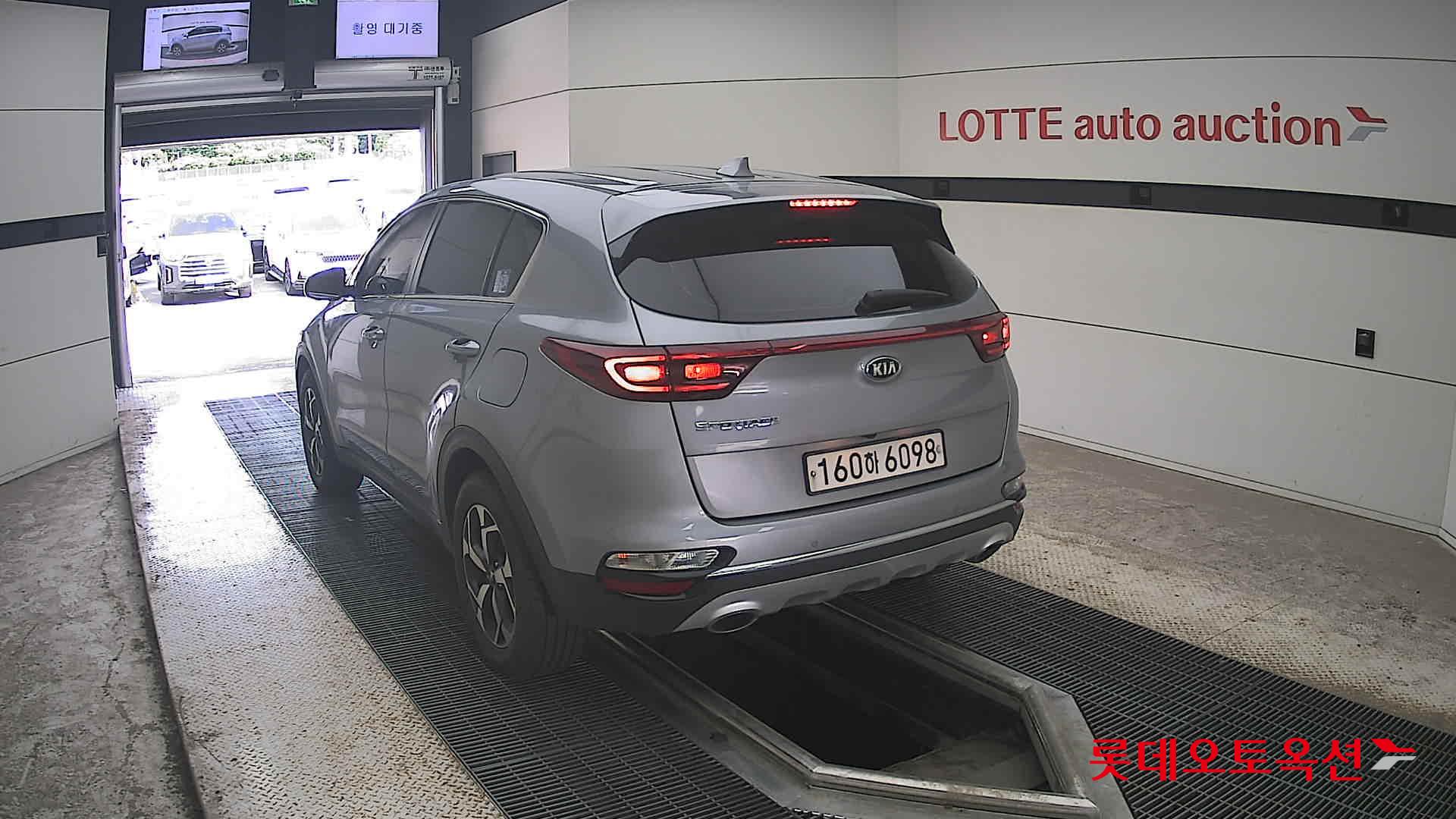 2022 - kia sportage