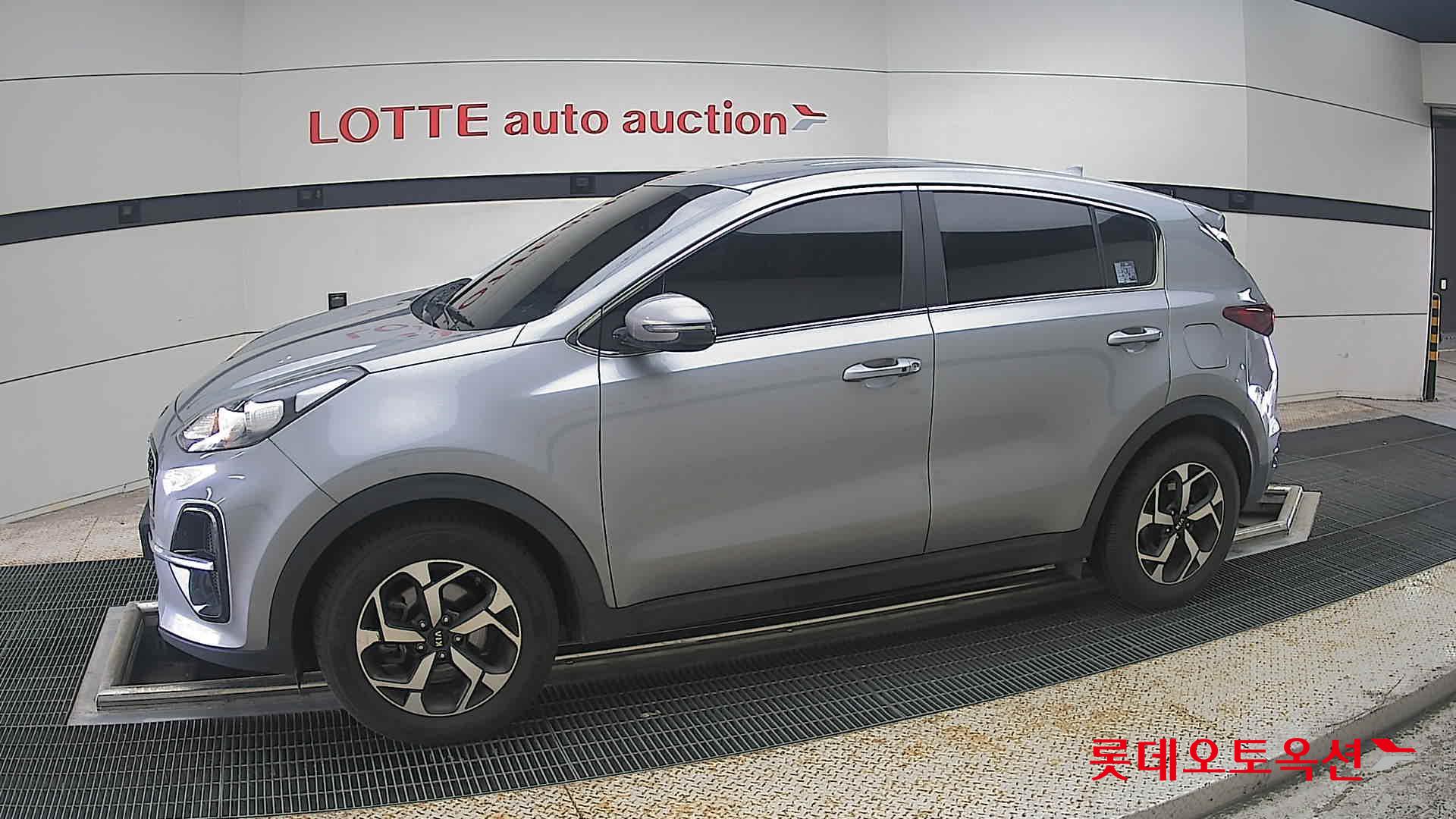 2022 - kia sportage