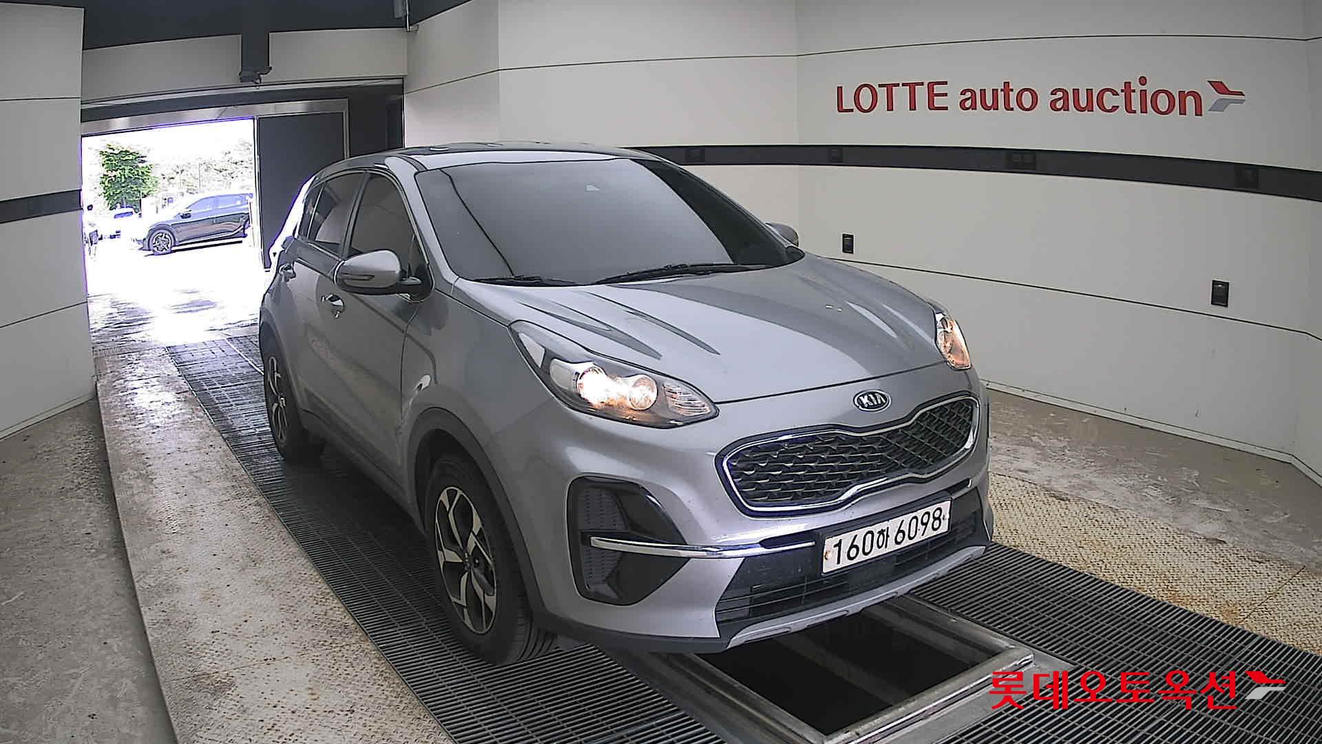 2022 - kia sportage