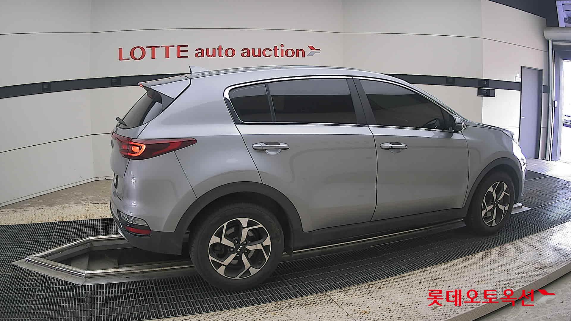 2022 - kia sportage
