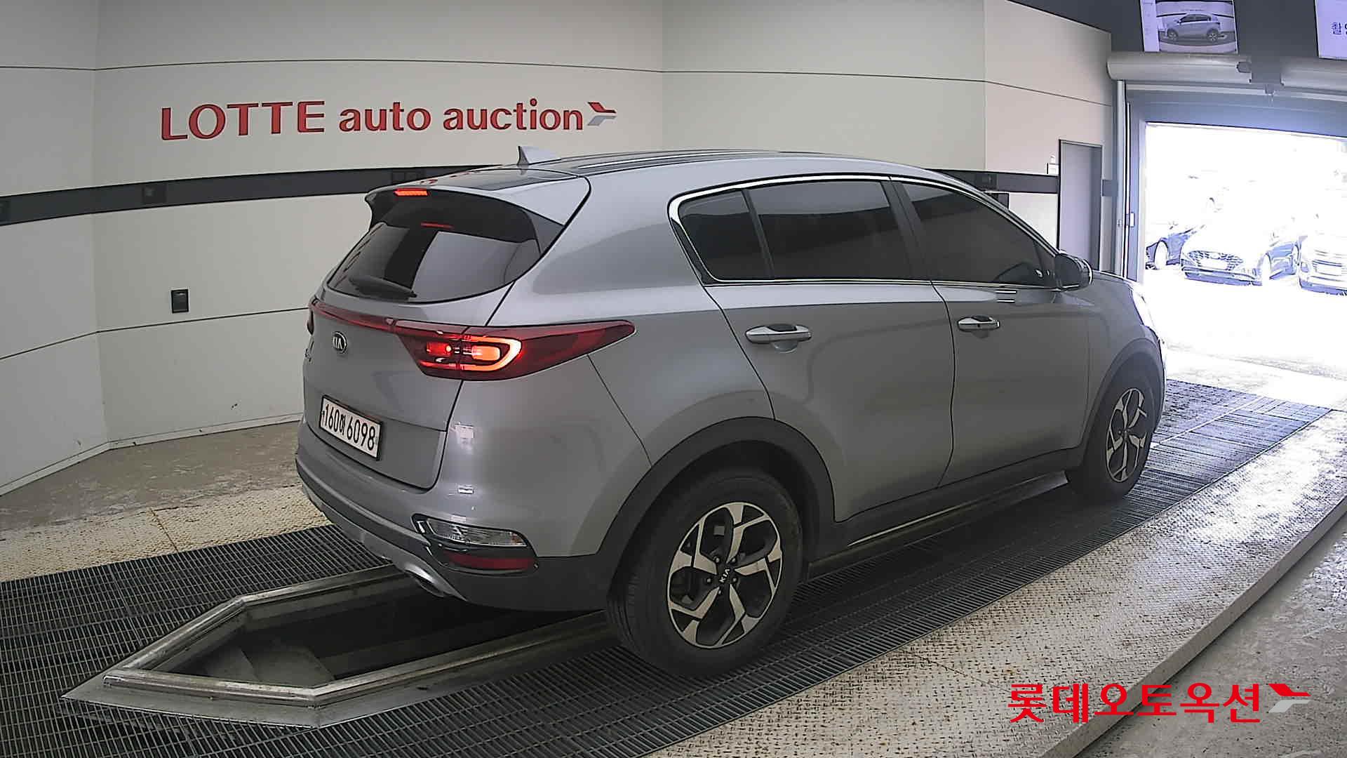 2022 - kia sportage